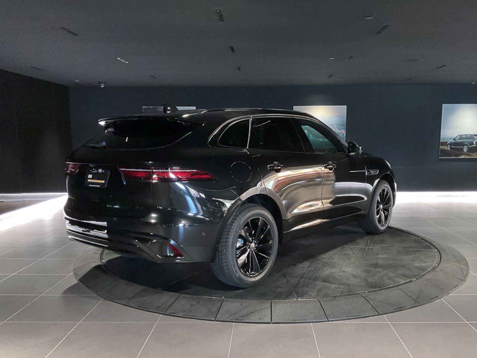2024 Jaguar F-PACE R-Dynamic S, Vancouver, Cash