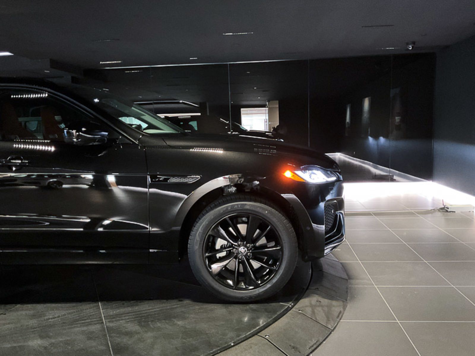 2024 Jaguar F-PACE R-Dynamic S, Vancouver, Cash