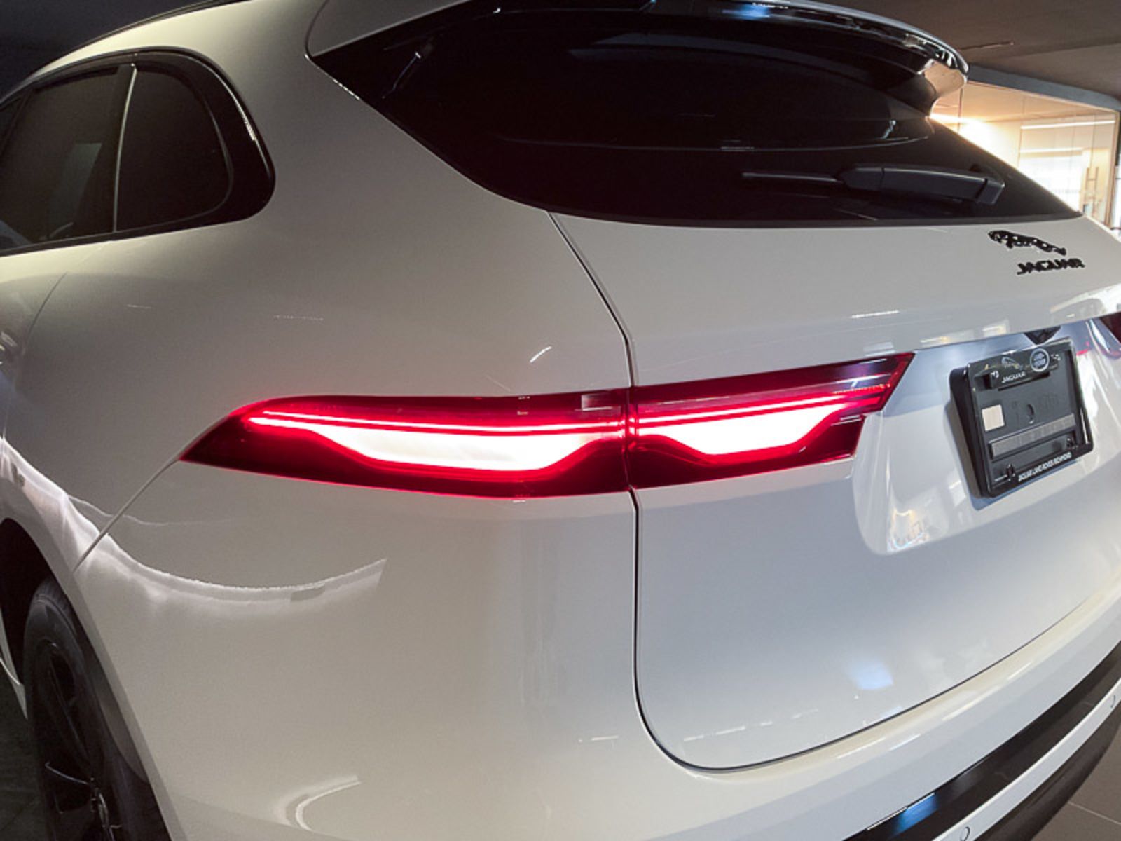 2024 Jaguar F-PACE R-Dynamic S, Vancouver, Cash