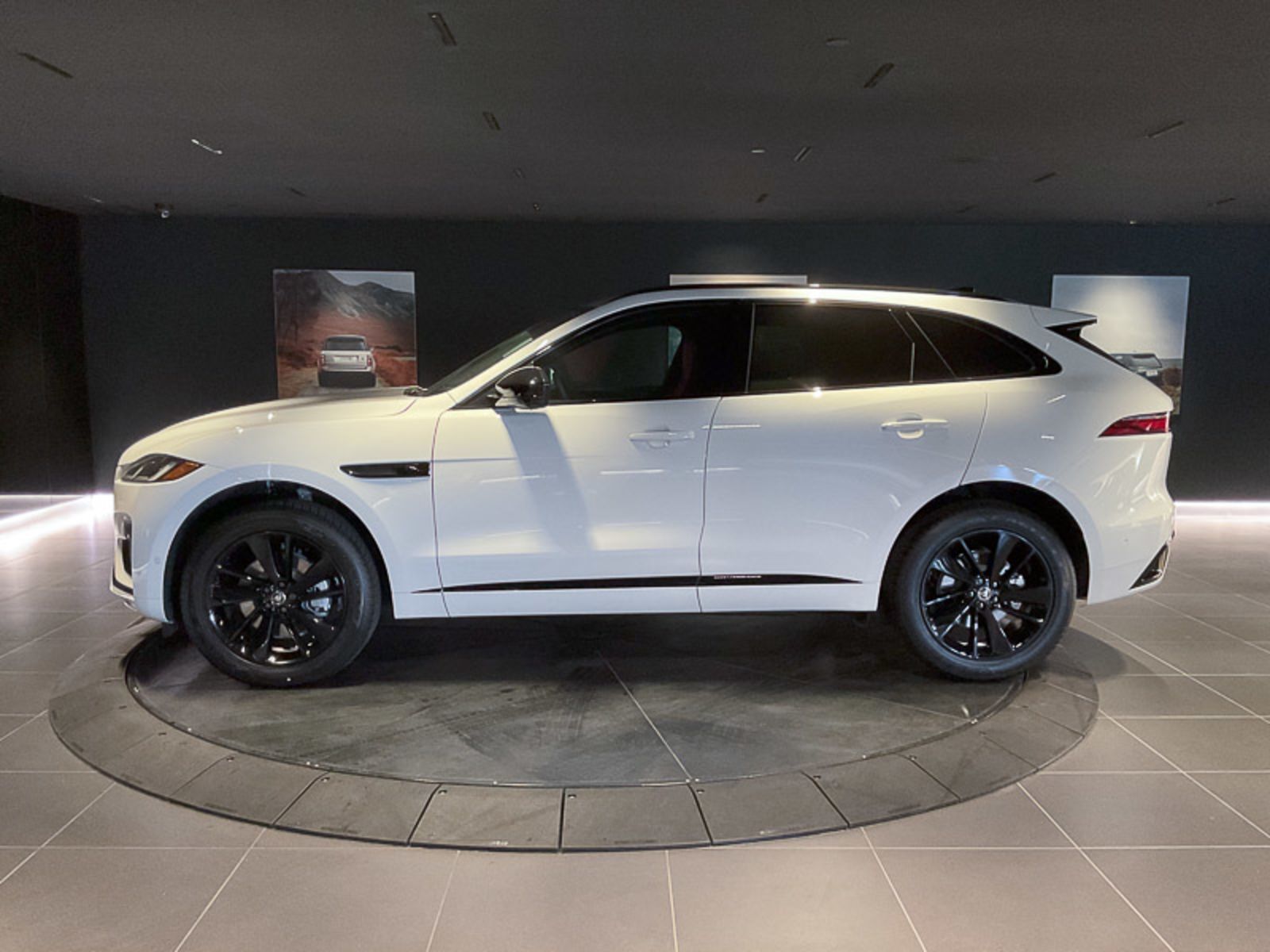 2024 Jaguar F-PACE R-Dynamic S, Vancouver, Cash