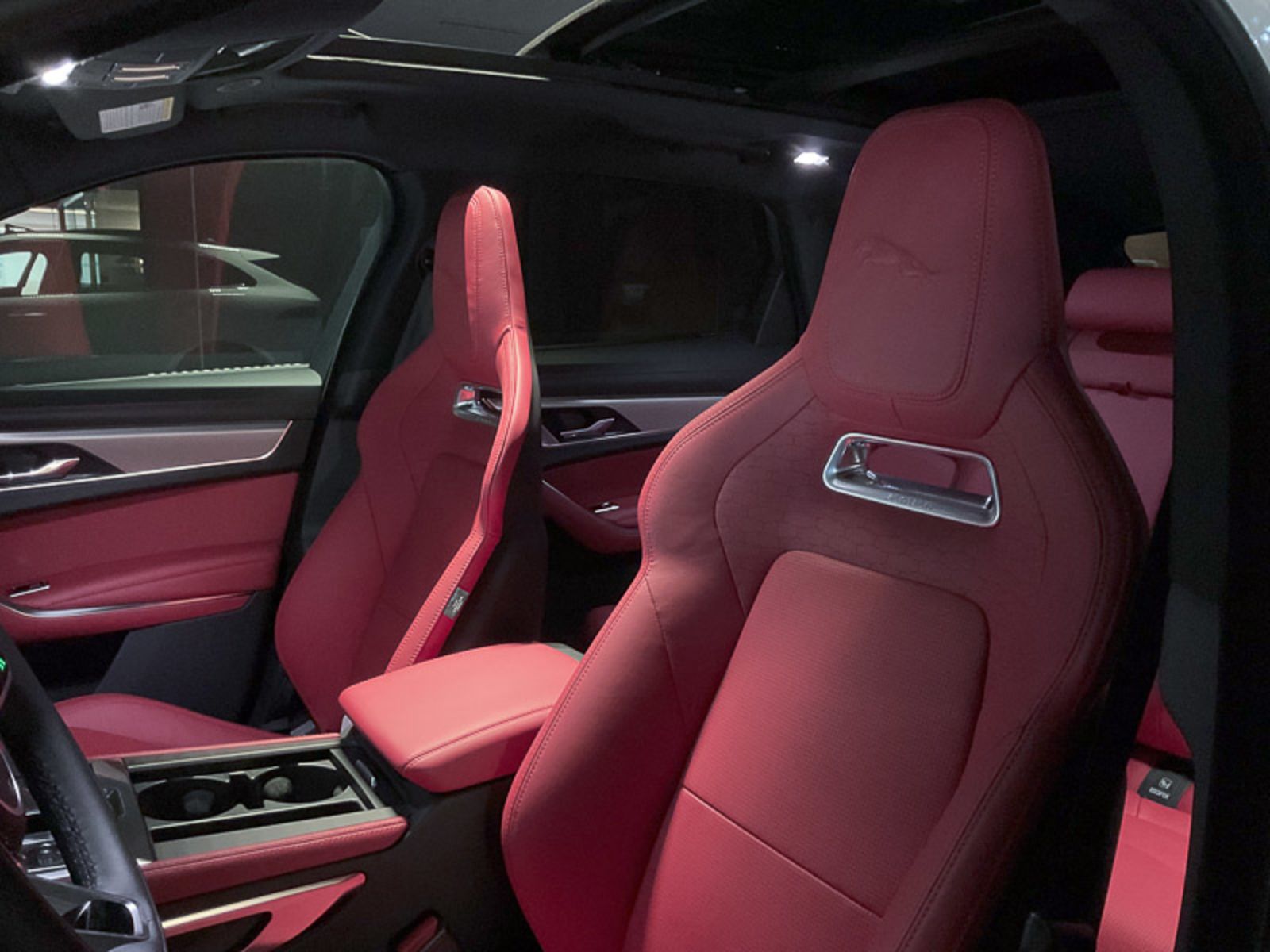 2024 Jaguar F-PACE R-Dynamic S, Vancouver, Cash