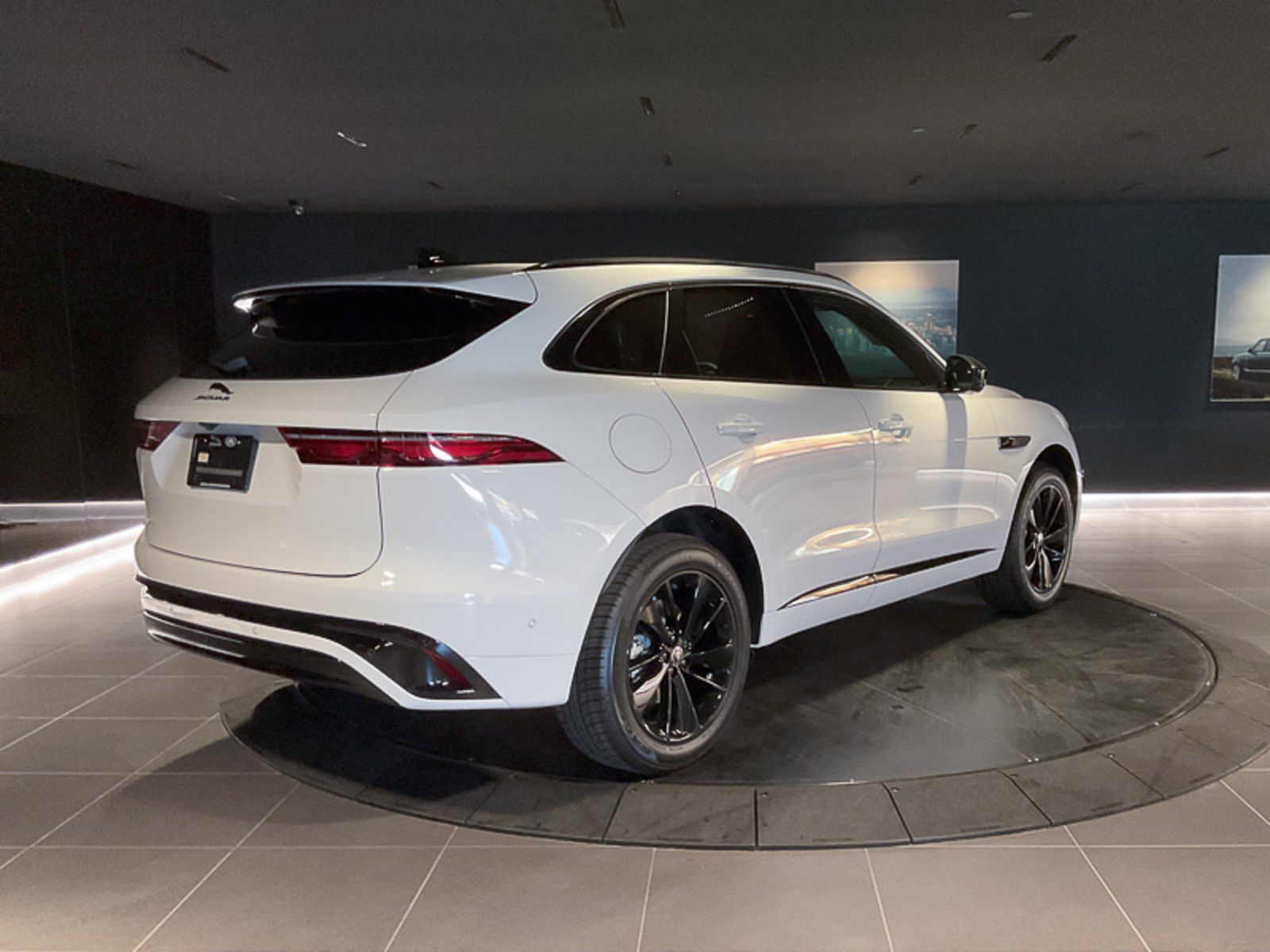 2024 Jaguar F-PACE R-Dynamic S, Vancouver, Cash