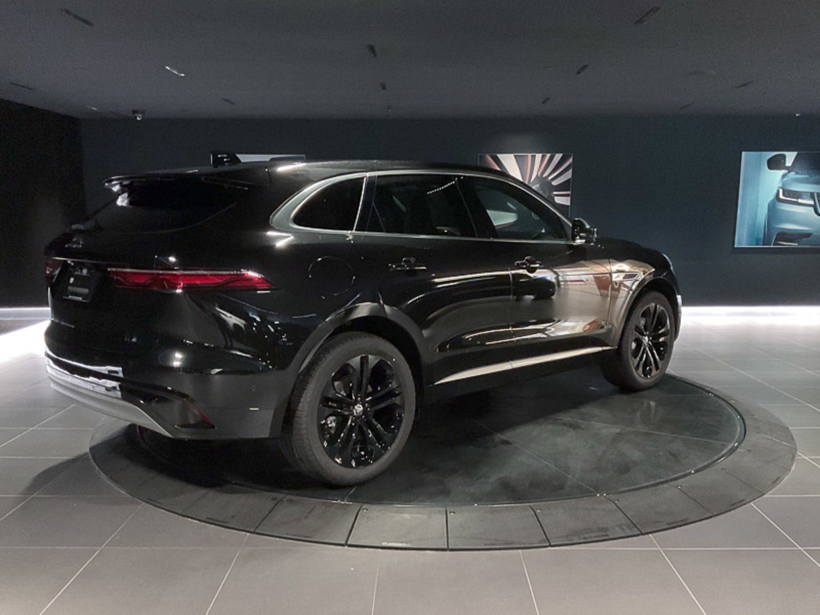 2025 Jaguar F-PACE P250 R-Dynamic S, Vancouver, Cash