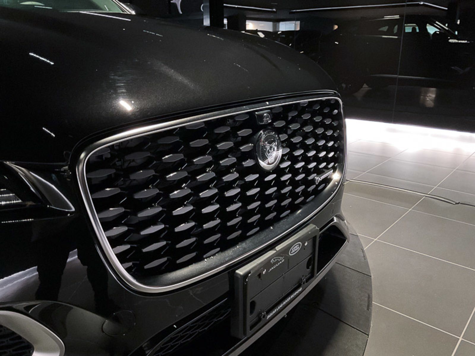2025 Jaguar F-PACE P250 R-Dynamic S, Vancouver, Cash