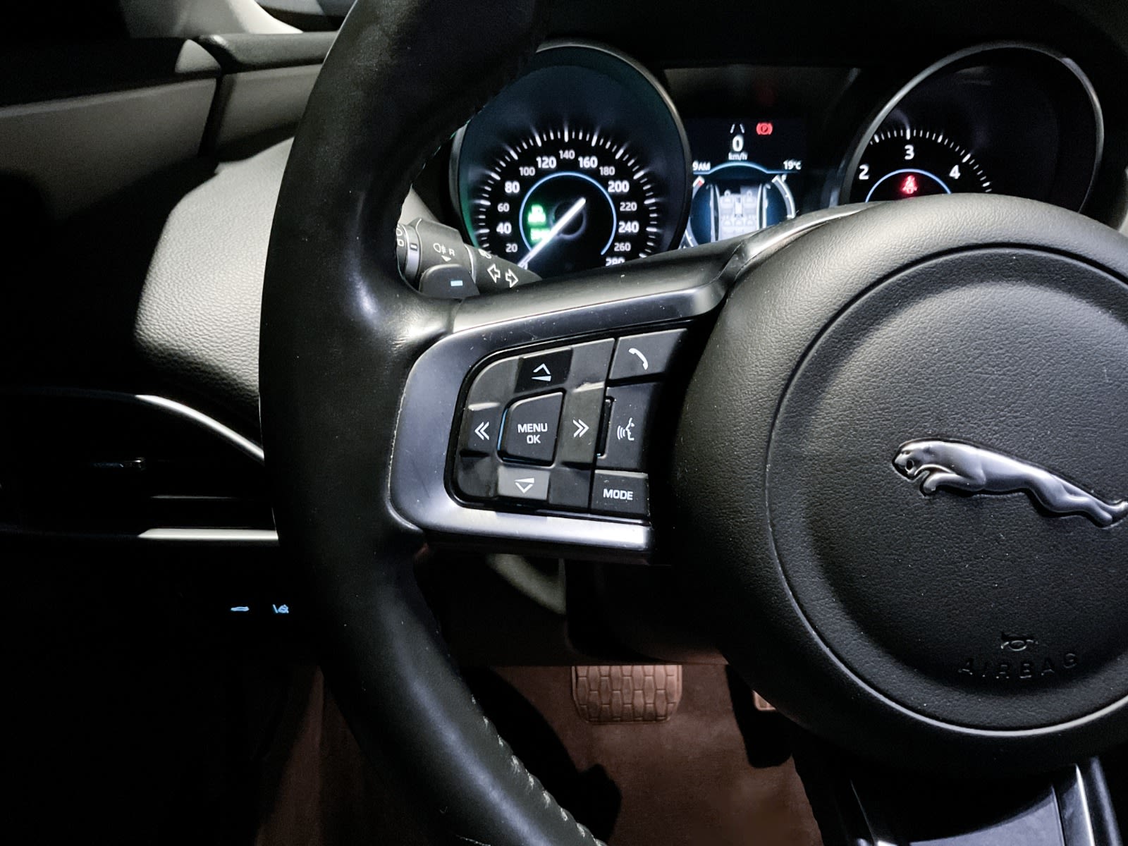 2018 Jaguar XE Prestige, Vancouver, Cash