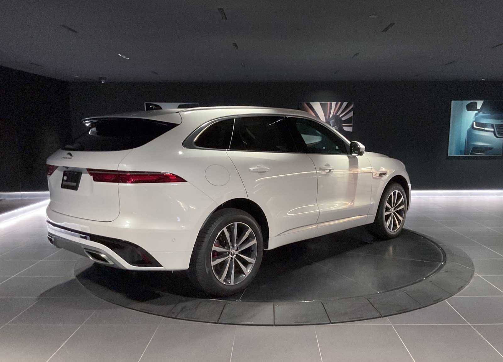 2025 Jaguar F-PACE P400 R-Dynamic S, Vancouver, Cash