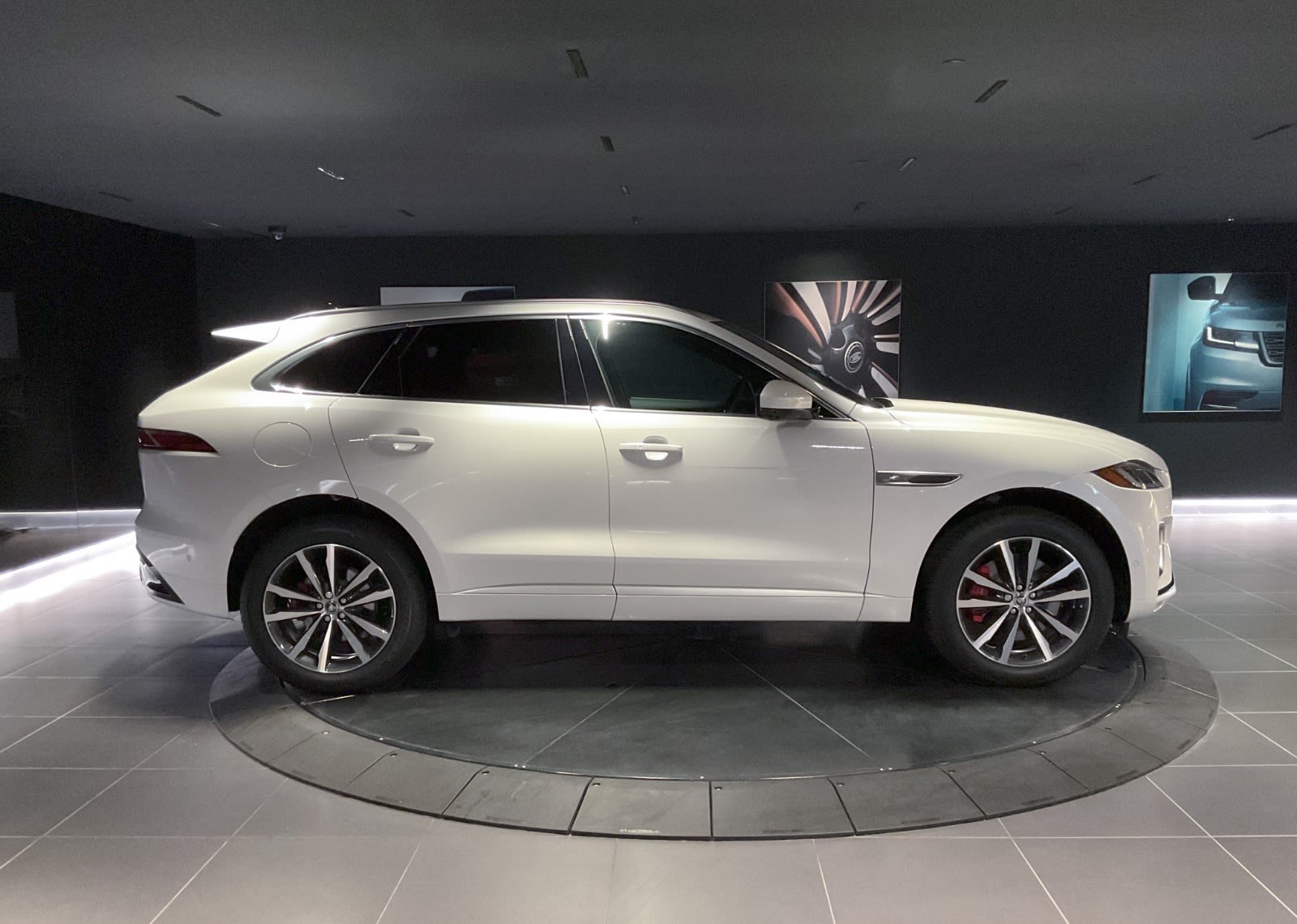 2025 Jaguar F-PACE P400 R-Dynamic S, Vancouver, Cash
