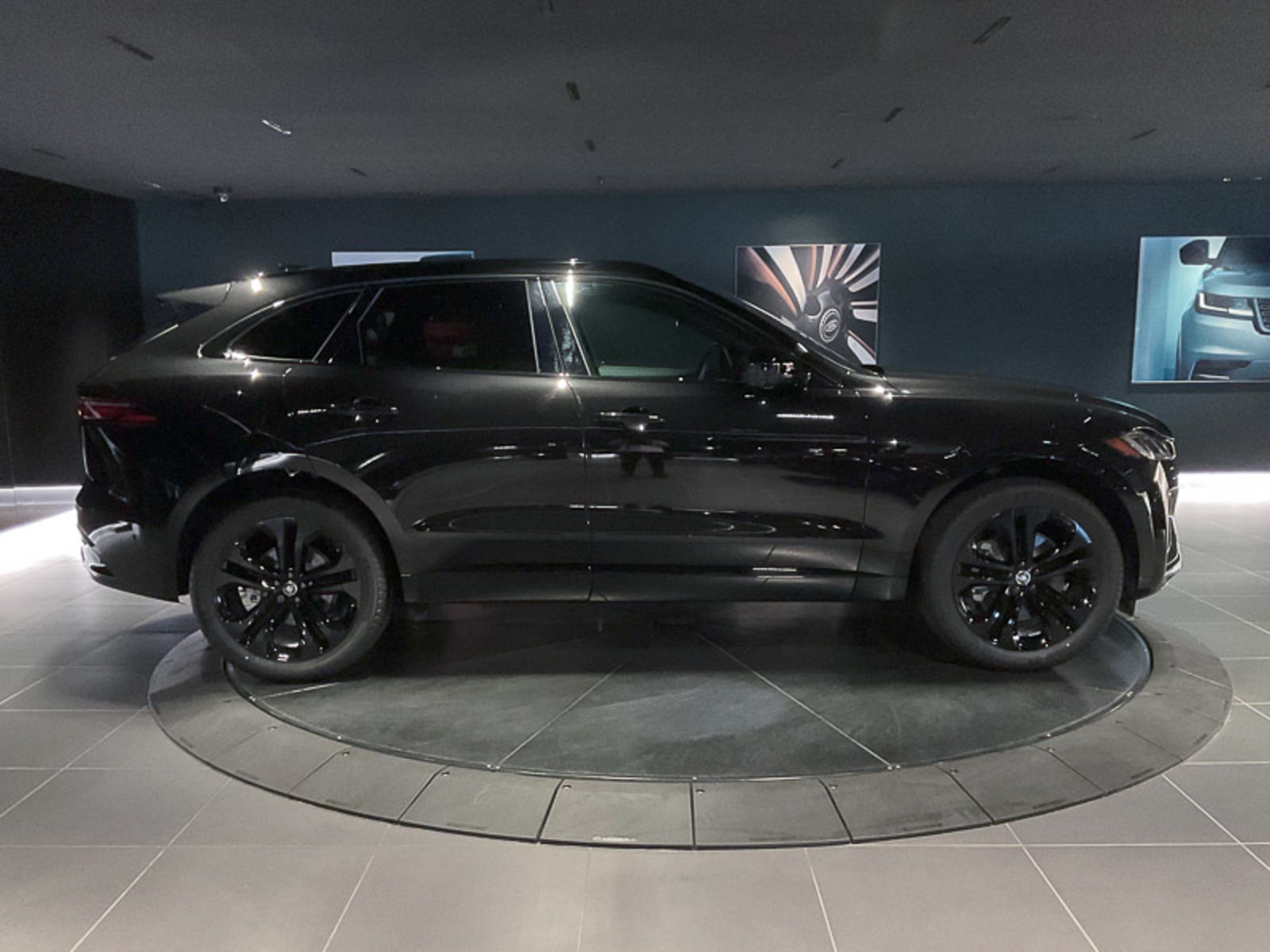 2025 Jaguar F-PACE P400 R-Dynamic S, Vancouver, Cash