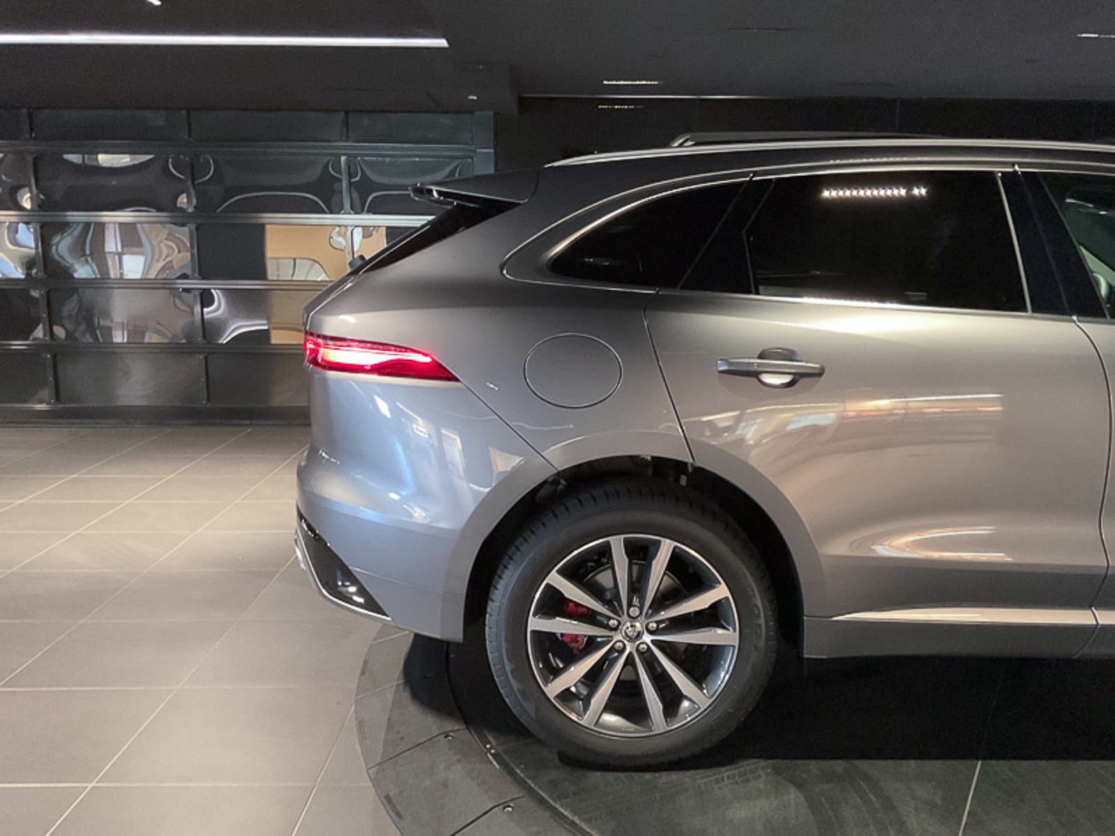 2025 Jaguar F-PACE P400 R-Dynamic S, Vancouver, Cash