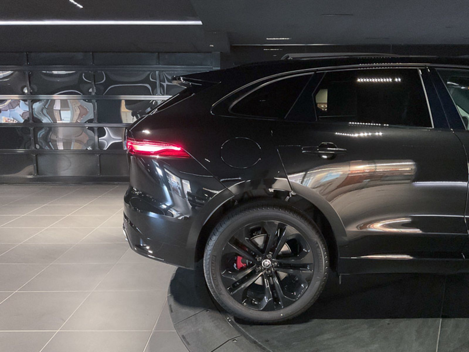 2025 Jaguar F-PACE P400 R-Dynamic S, Vancouver, Cash