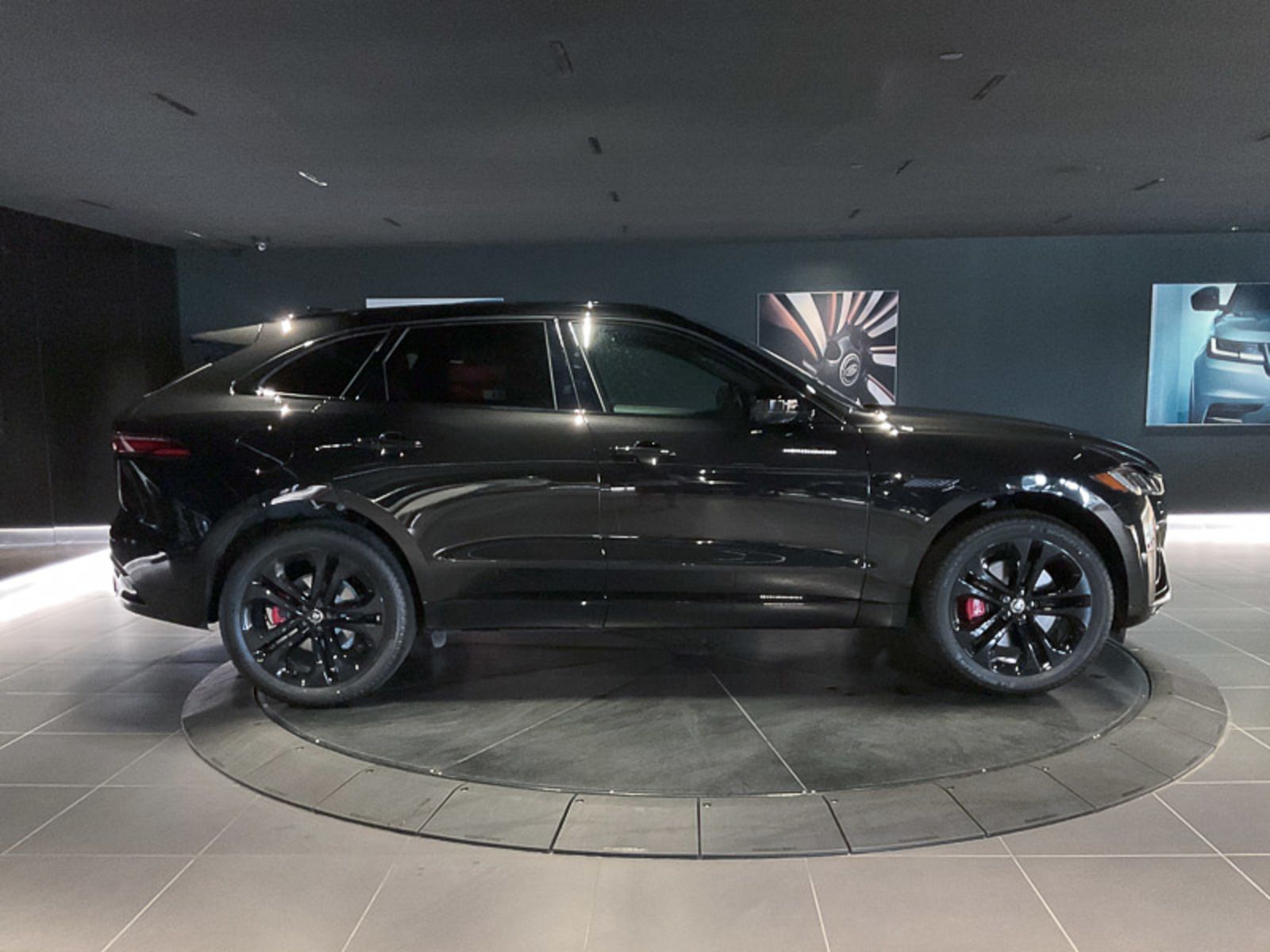 2025 Jaguar F-PACE P400 R-Dynamic S, Vancouver, Cash