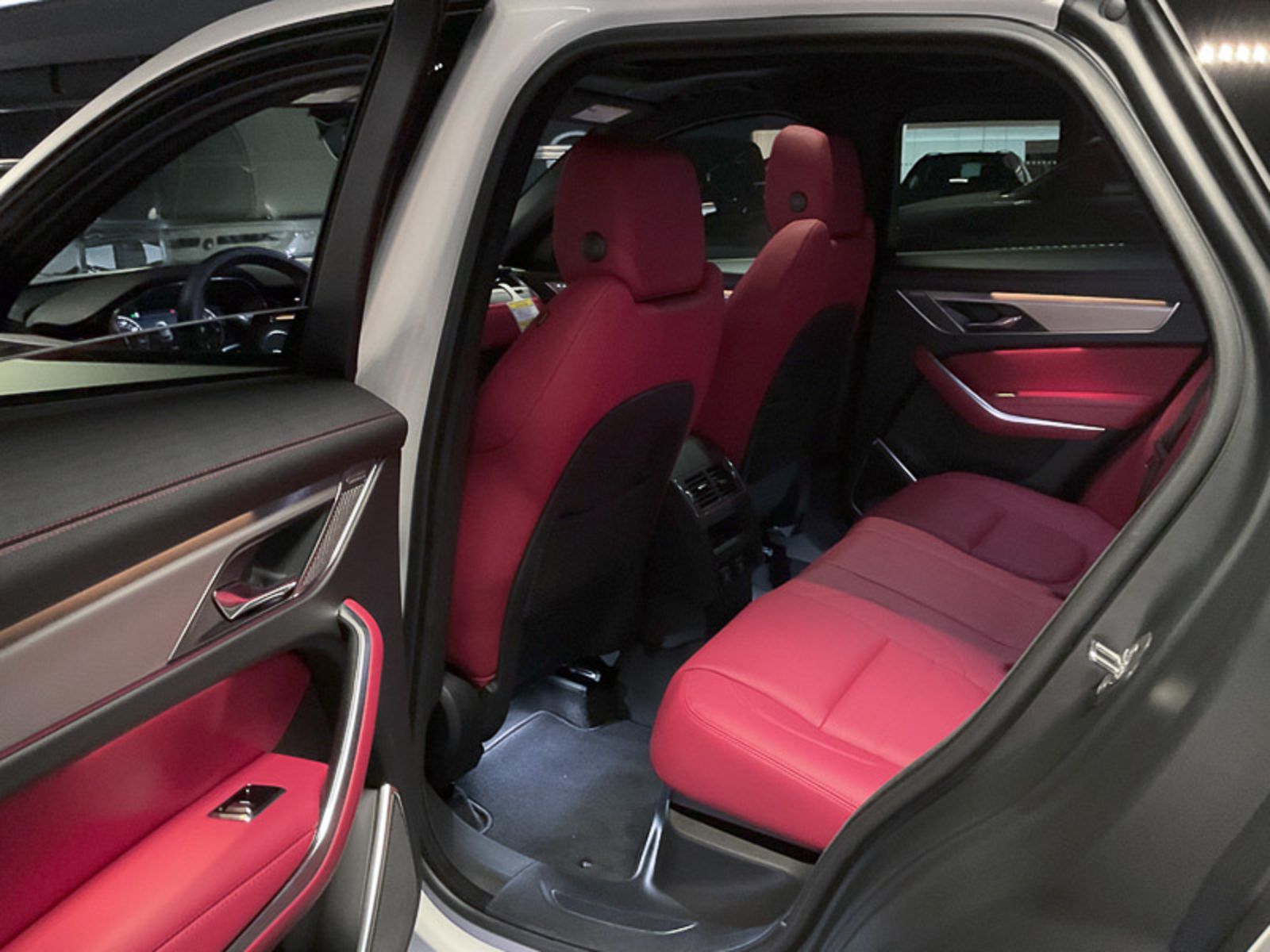 2025 Jaguar F-PACE P250 R-Dynamic S, Vancouver, Cash
