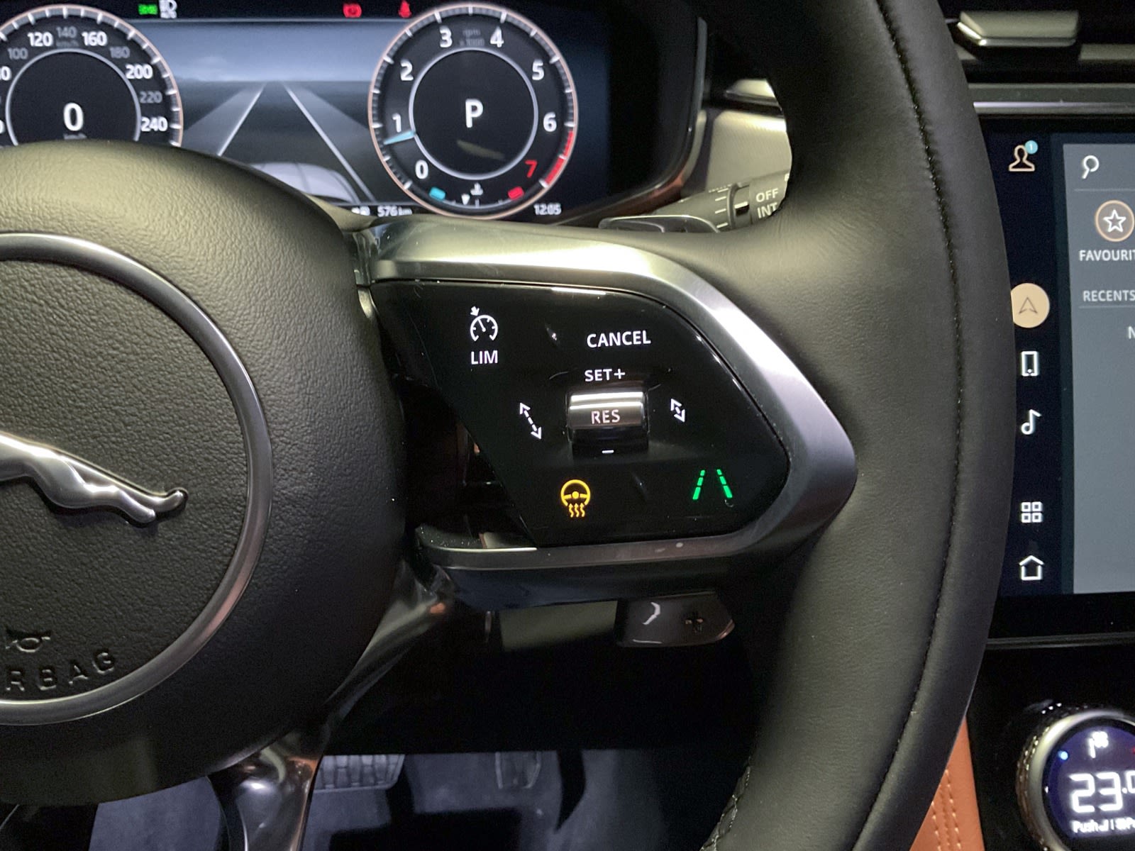 2025 Jaguar F-PACE P400 R-Dynamic S, Vancouver, Cash