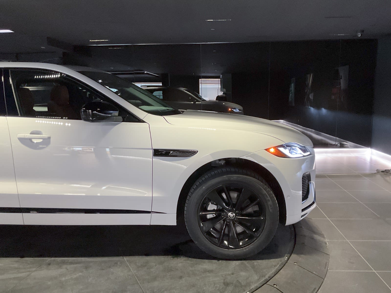 2025 Jaguar F-PACE P400 R-Dynamic S, Vancouver, Cash