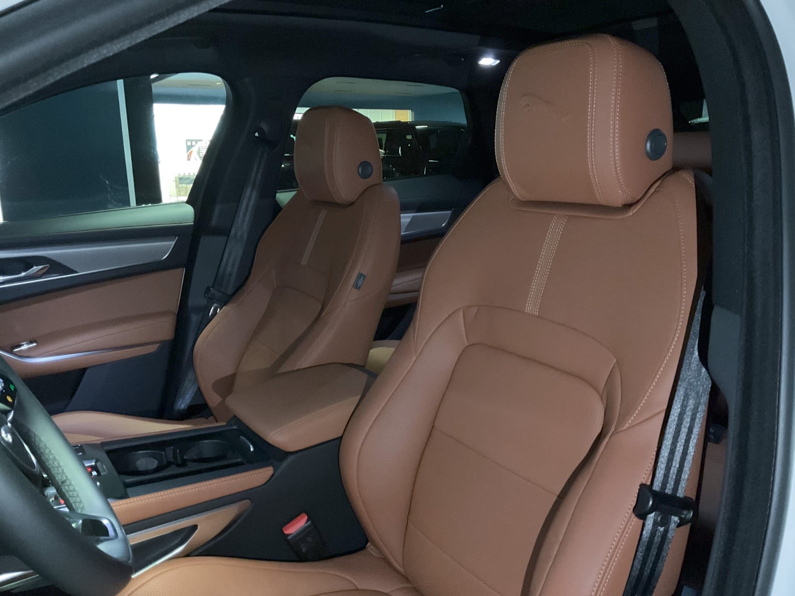 2025 Jaguar F-PACE P400 R-Dynamic S, Vancouver, Cash