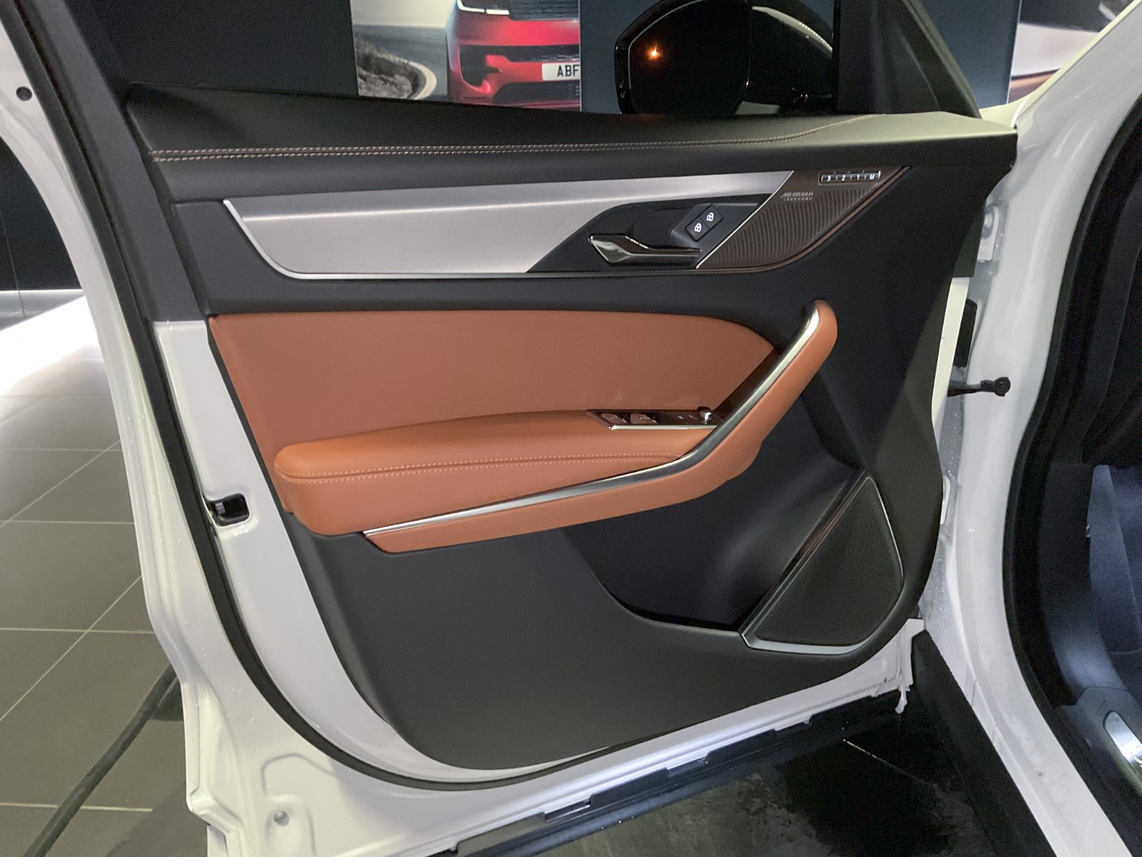 2025 Jaguar F-PACE P400 R-Dynamic S, Vancouver, Cash