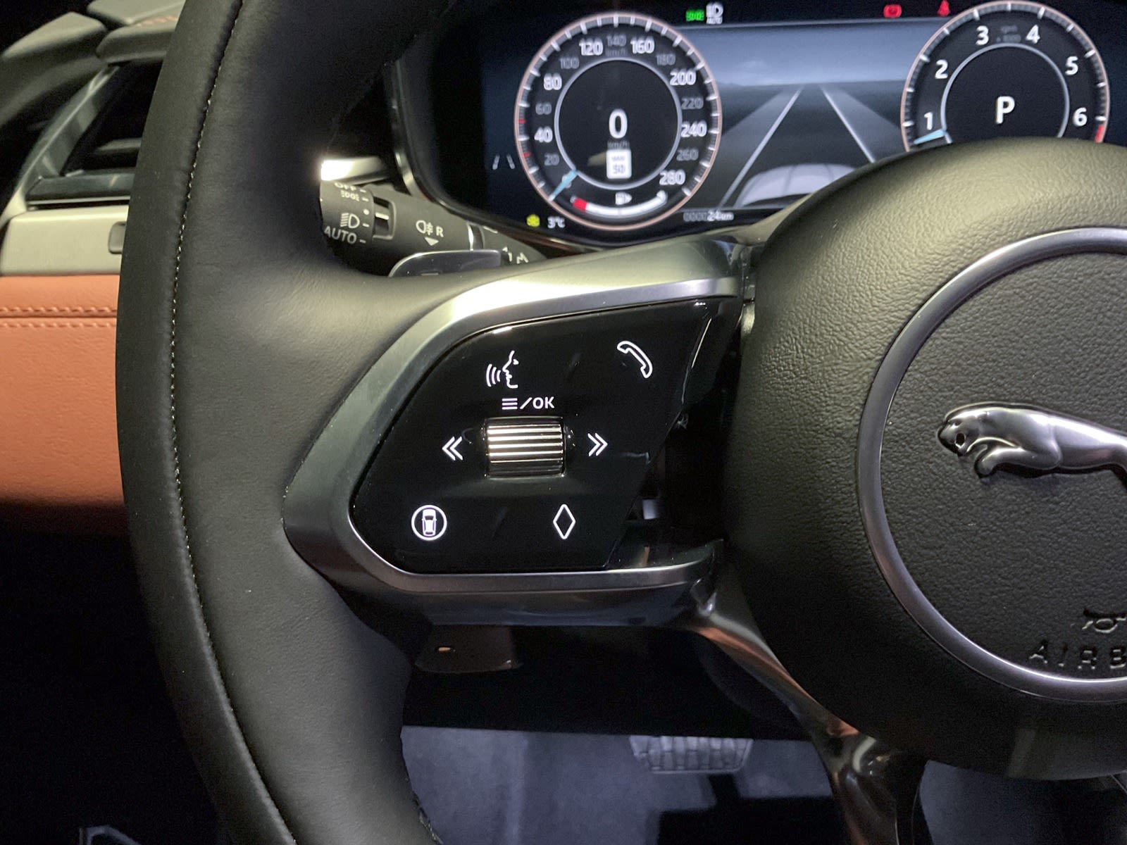 2025 Jaguar F-PACE P400 R-Dynamic S, Vancouver, Cash