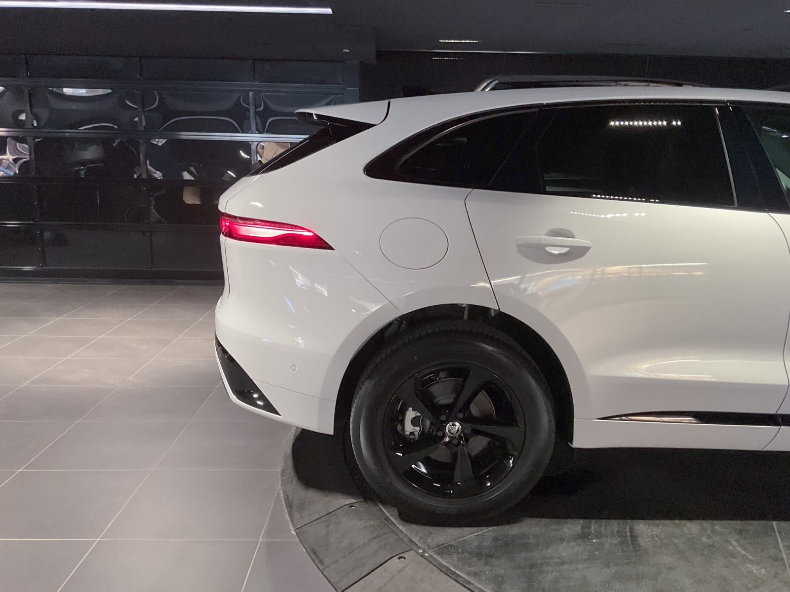 2025 Jaguar F-PACE P250 R-Dynamic S, Vancouver, Cash
