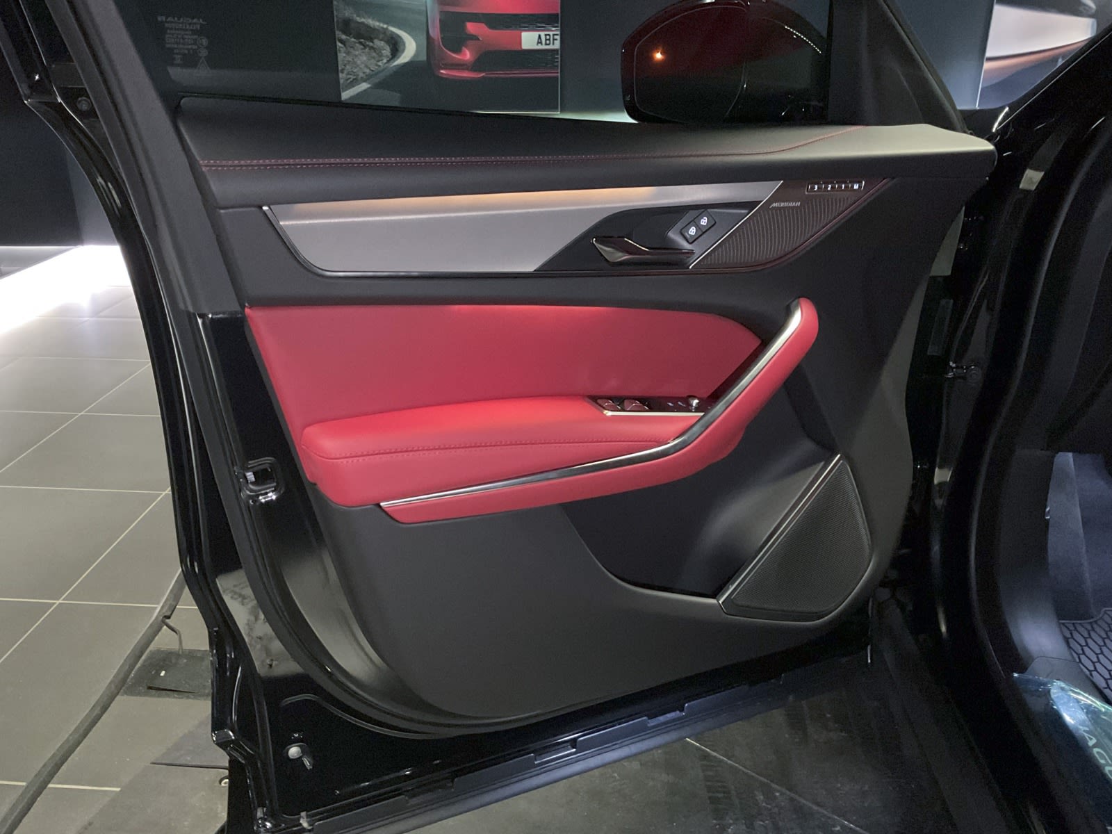 2025 Jaguar F-PACE P250 R-Dynamic S, Vancouver, Cash