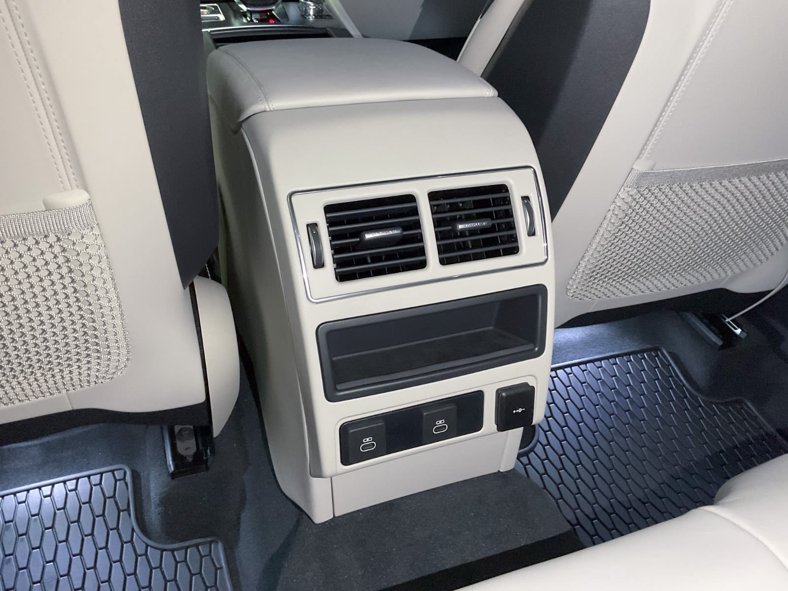 2025 Jaguar F-PACE P250 R-Dynamic S, Vancouver, Cash