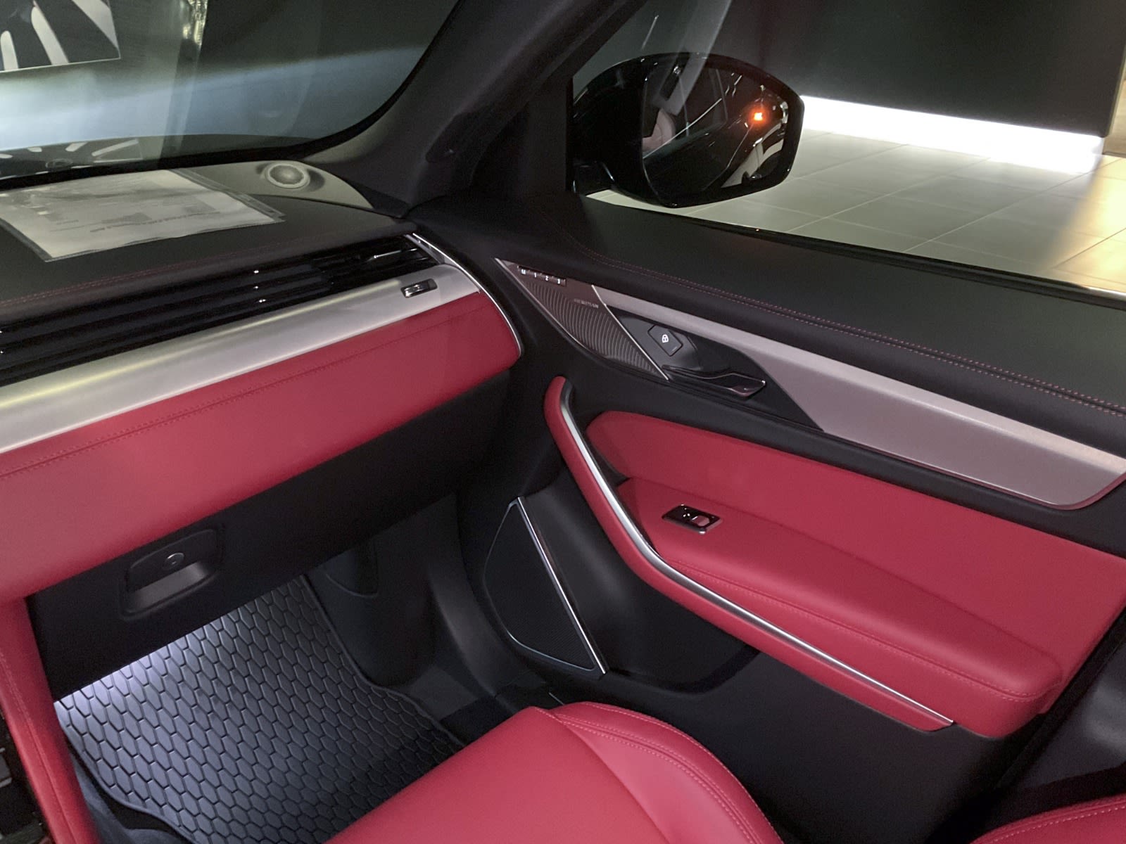 2025 Jaguar F-PACE P250 R-Dynamic S, Vancouver, Cash