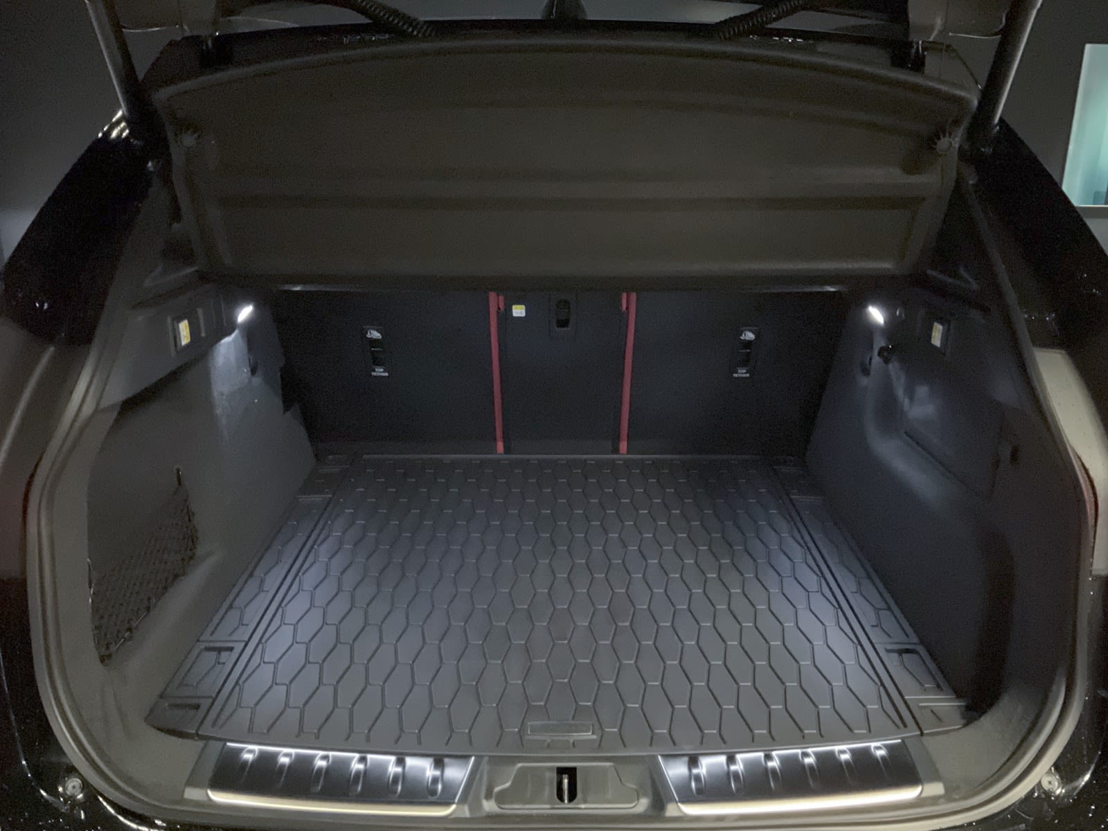 2025 Jaguar F-PACE P250 R-Dynamic S, Vancouver, Cash
