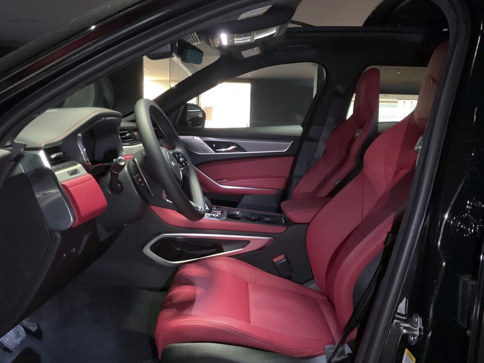 2025 Jaguar F-PACE P250 R-Dynamic S, Vancouver, Cash