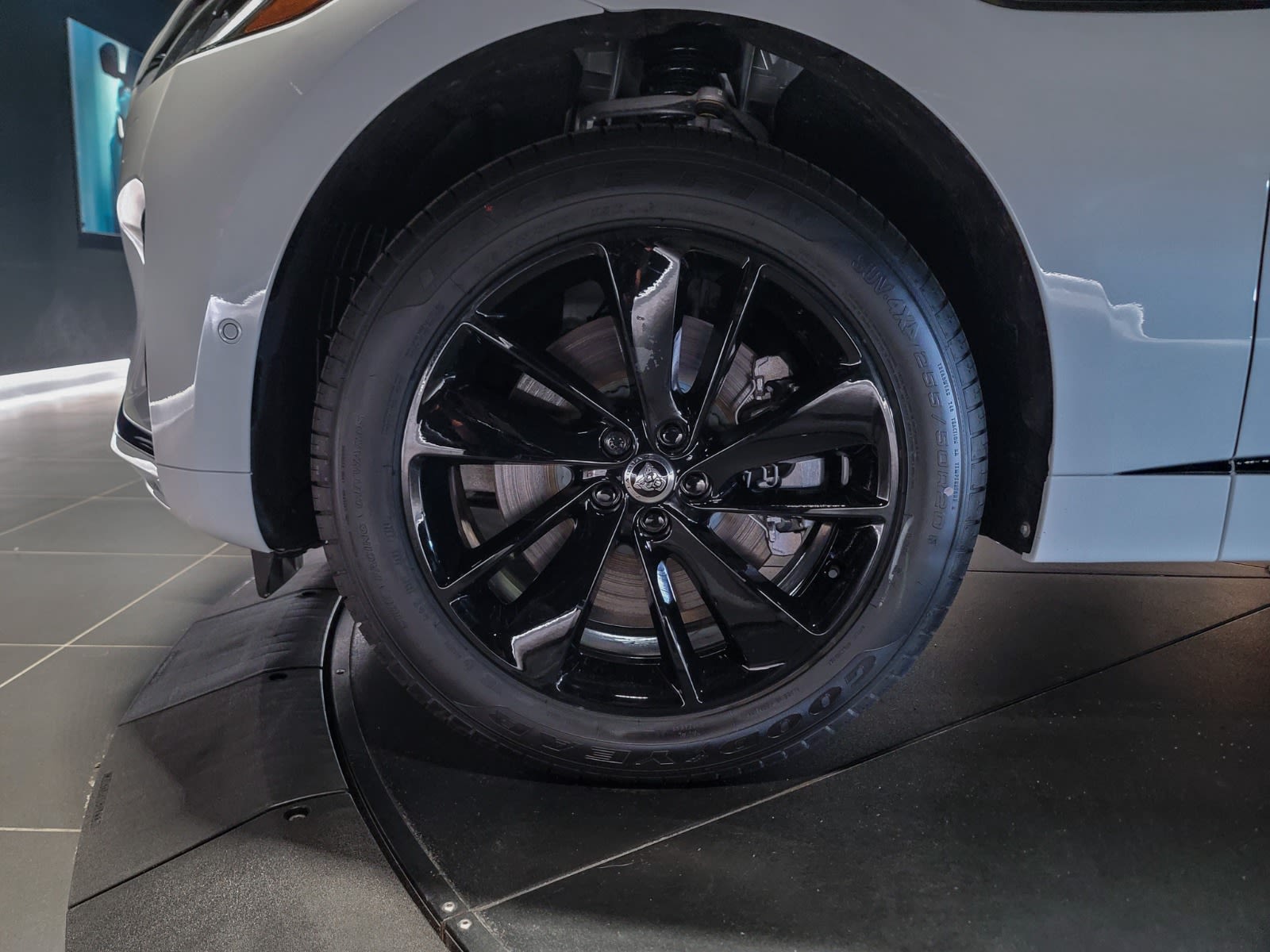 2026 Jaguar F-PACE P400 R-Dynamic S, Vancouver, Cash