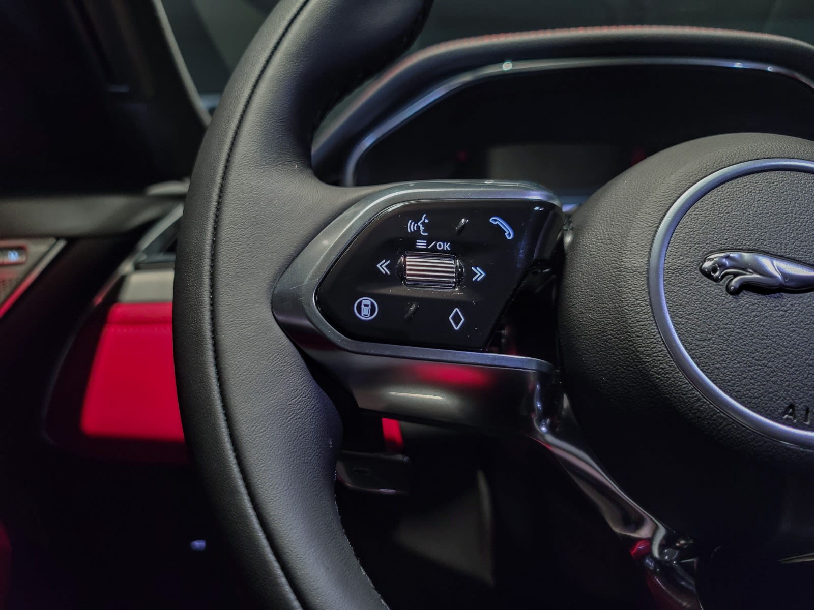 2026 Jaguar F-PACE P400 R-Dynamic S, Vancouver, Cash