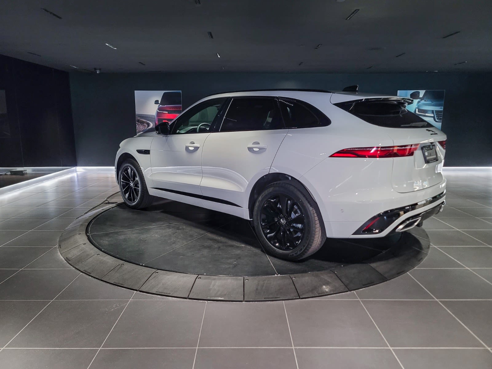 2026 Jaguar F-PACE P400 R-Dynamic S, Vancouver, Cash