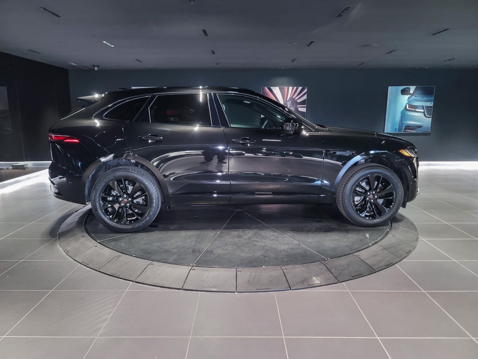 2026 Jaguar F-PACE P400 R-Dynamic S, Vancouver, Cash