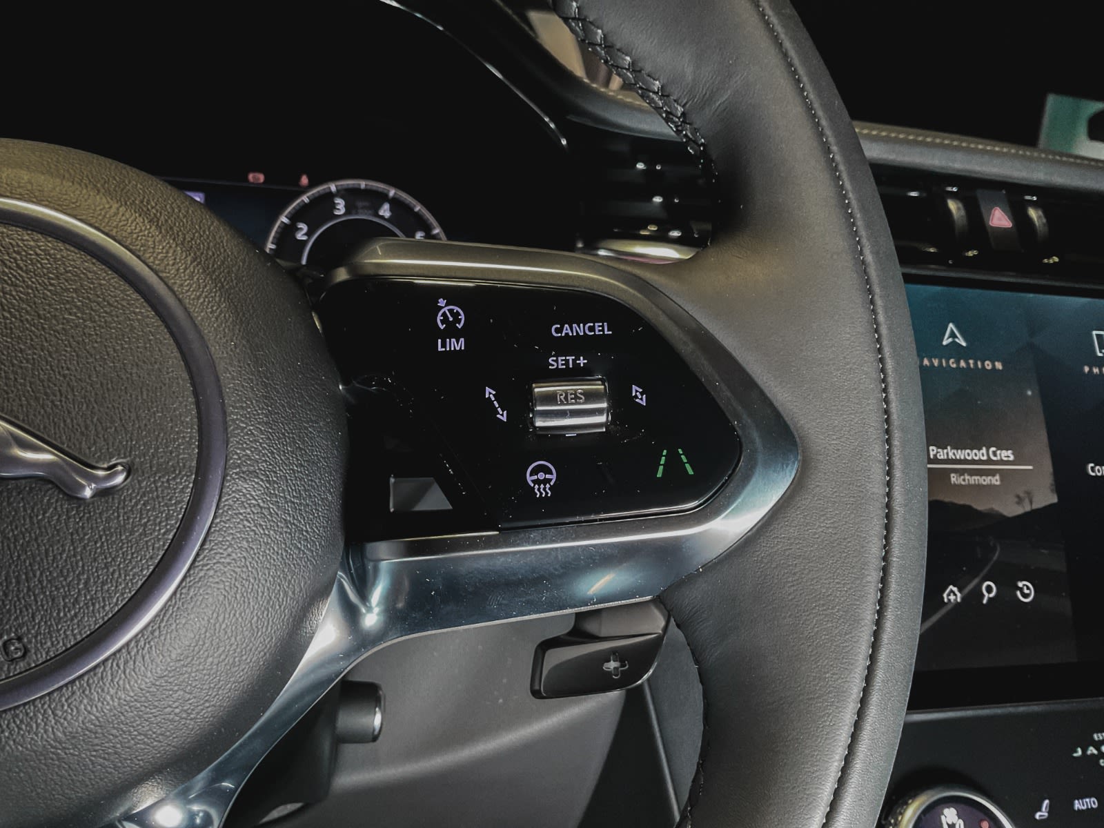 2026 Jaguar F-PACE P400 R-Dynamic S, Vancouver, Cash