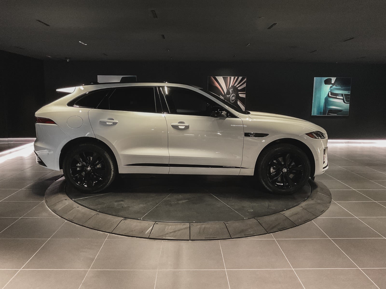2026 Jaguar F-PACE P400 R-Dynamic S, Vancouver, Cash