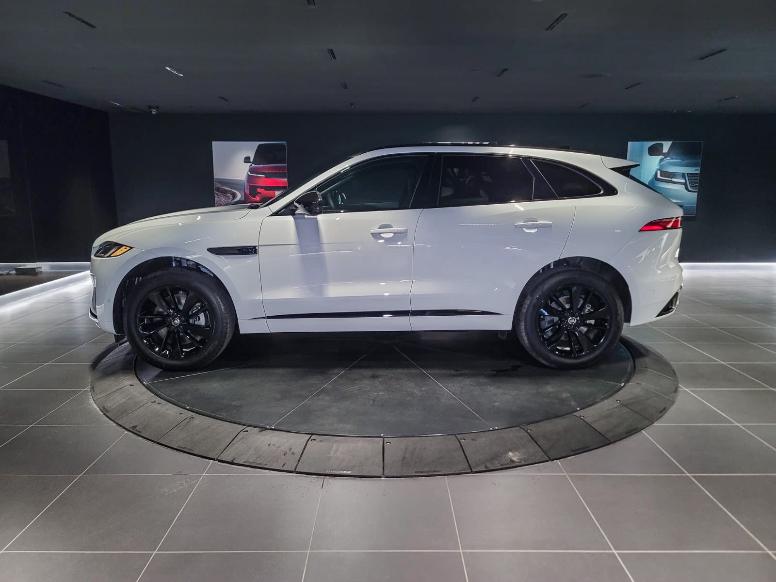 2026 Jaguar F-PACE P400 R-Dynamic S, Vancouver, Cash