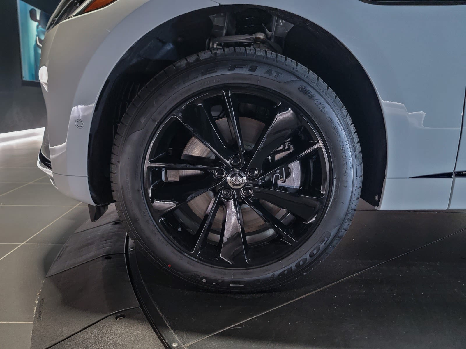 2026 Jaguar F-PACE P400 R-Dynamic S, Vancouver, Cash
