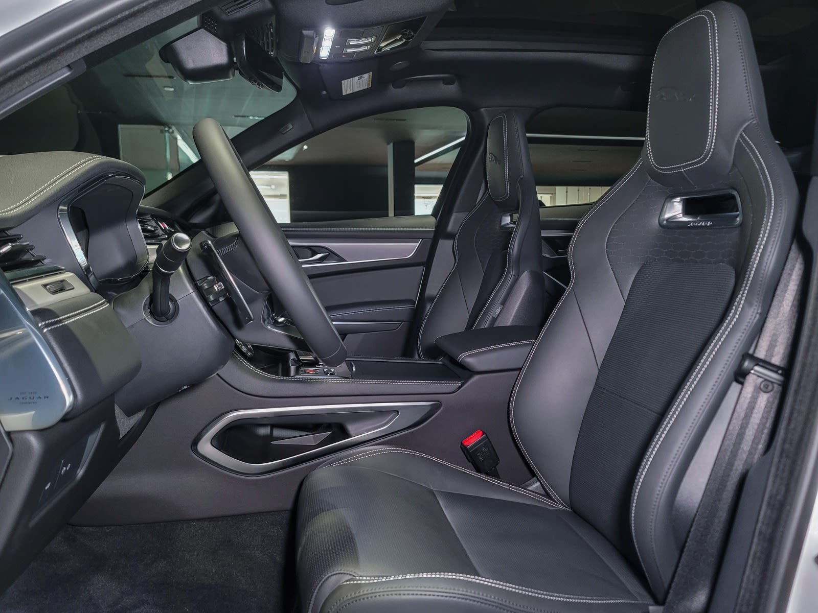 2026 Jaguar F-PACE P400 R-Dynamic S, Vancouver, Cash
