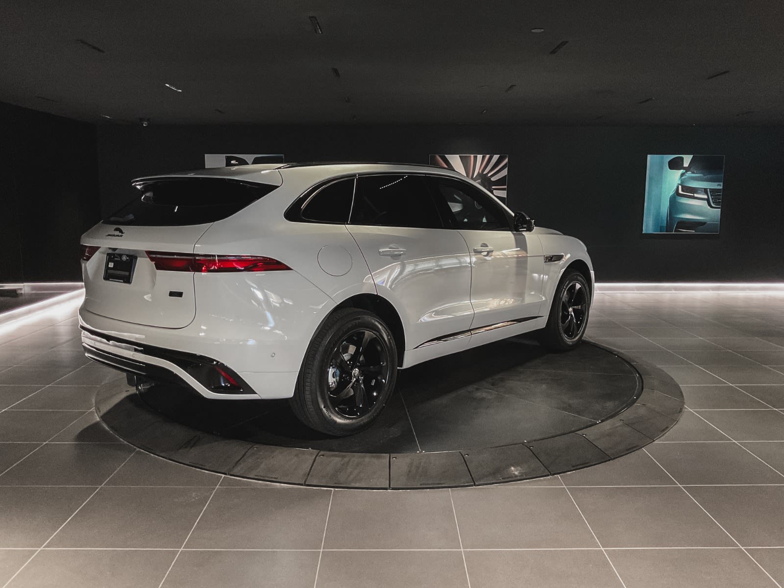 2026 Jaguar F-PACE P250 R-Dynamic S, Vancouver, Cash