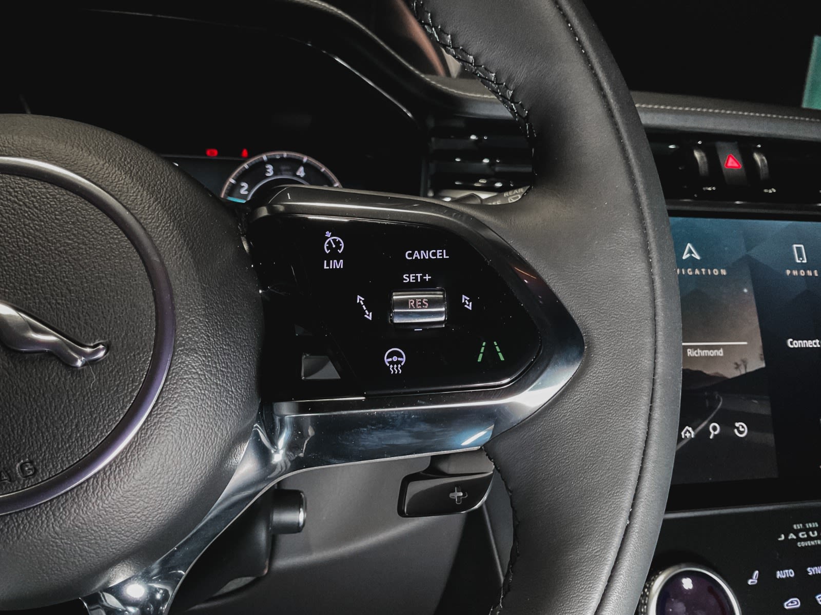 2026 Jaguar F-PACE P250 R-Dynamic S, Vancouver, Cash