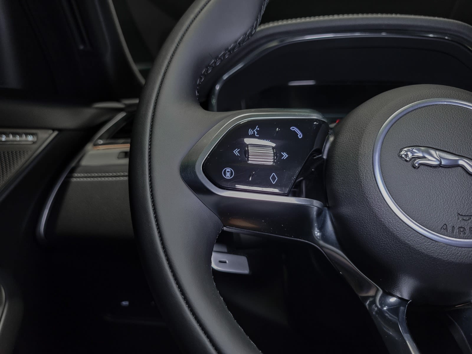 2026 Jaguar F-PACE P250 R-Dynamic S, Vancouver, Cash