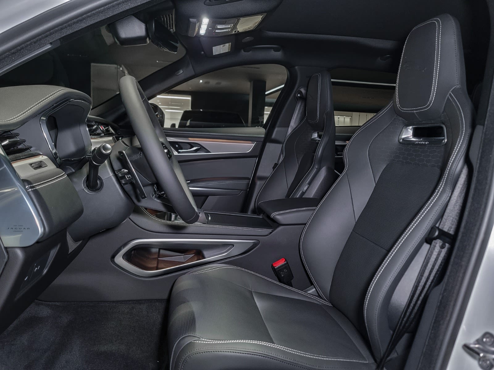 2026 Jaguar F-PACE P250 R-Dynamic S, Vancouver, Cash
