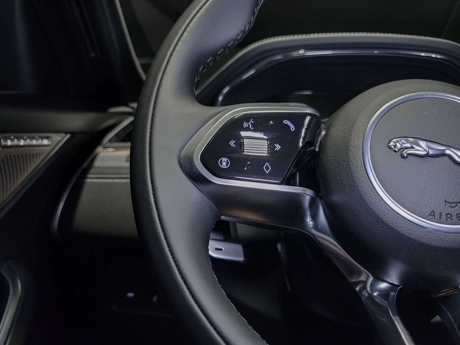 2026 Jaguar F-PACE P250 R-Dynamic S, Vancouver, Cash