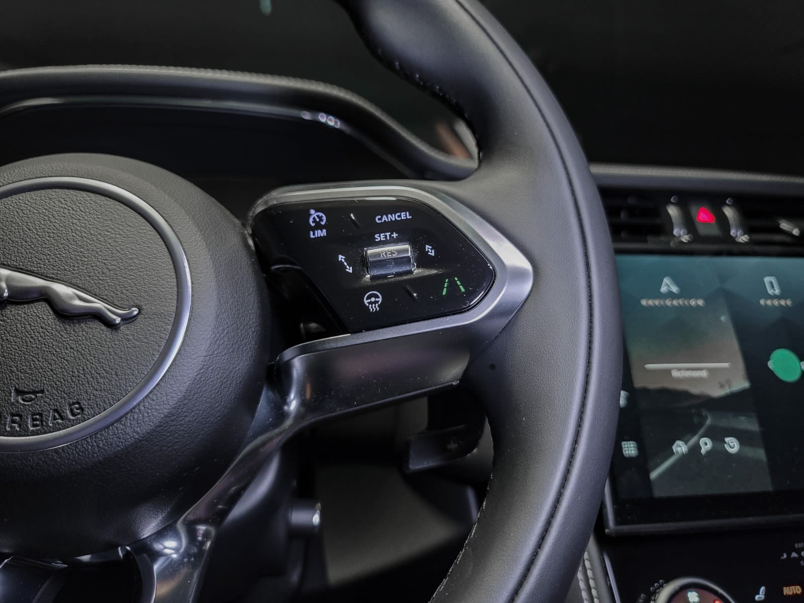 2026 Jaguar F-PACE P250 R-Dynamic S, Vancouver, Cash