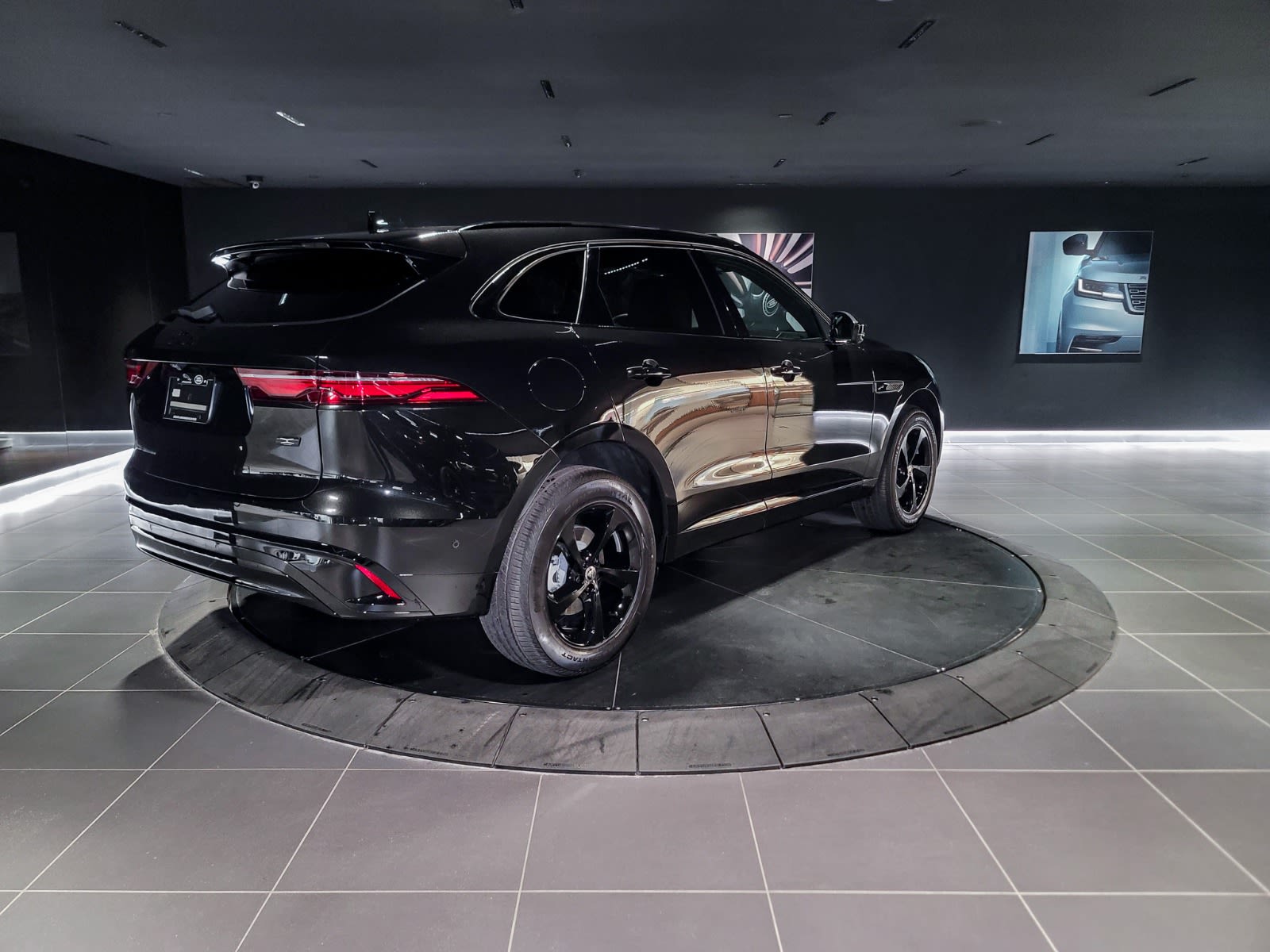 2026 Jaguar F-PACE P250 R-Dynamic S, Vancouver, Cash