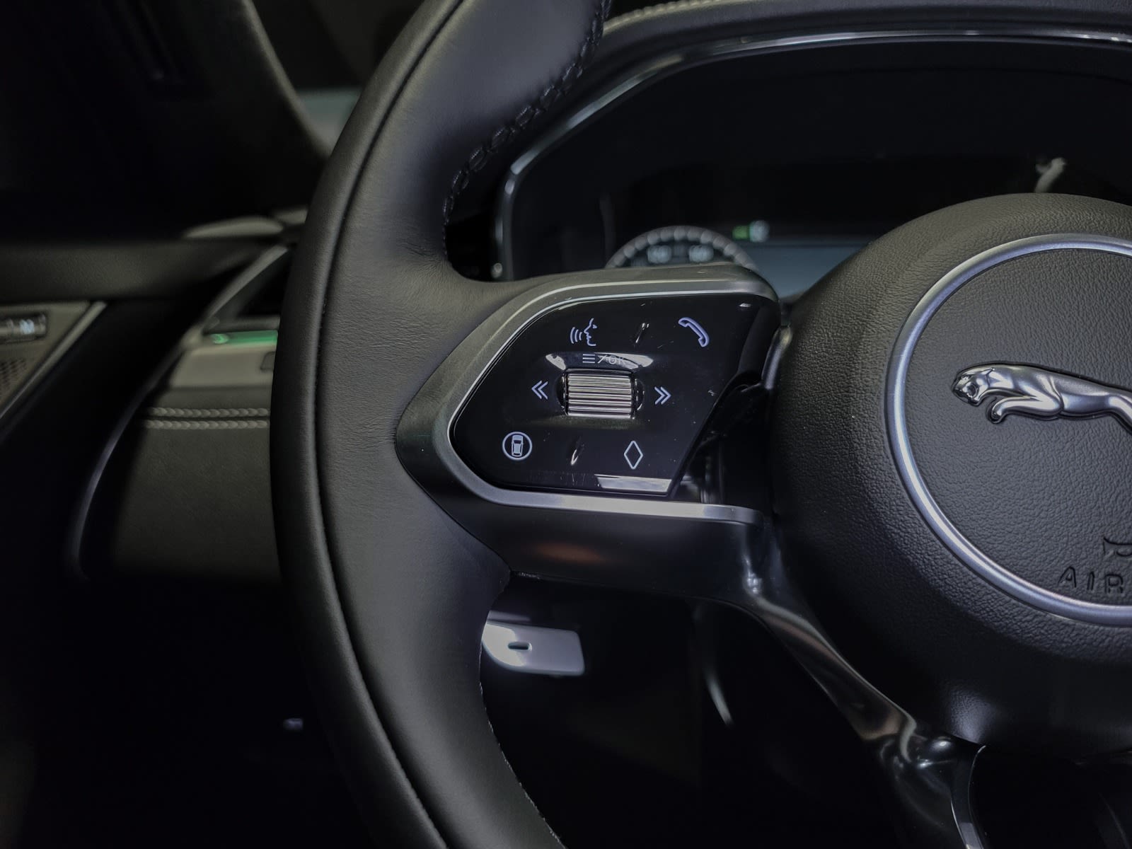 2026 Jaguar F-PACE P250 R-Dynamic S, Vancouver, Cash