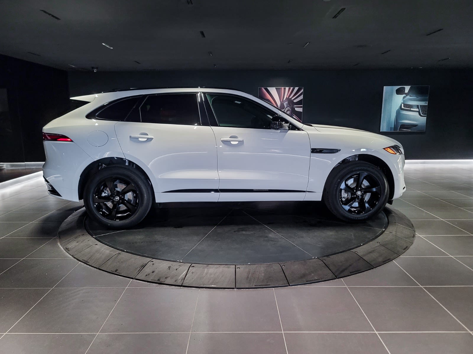 2026 Jaguar F-PACE P250 R-Dynamic S, Vancouver, Cash