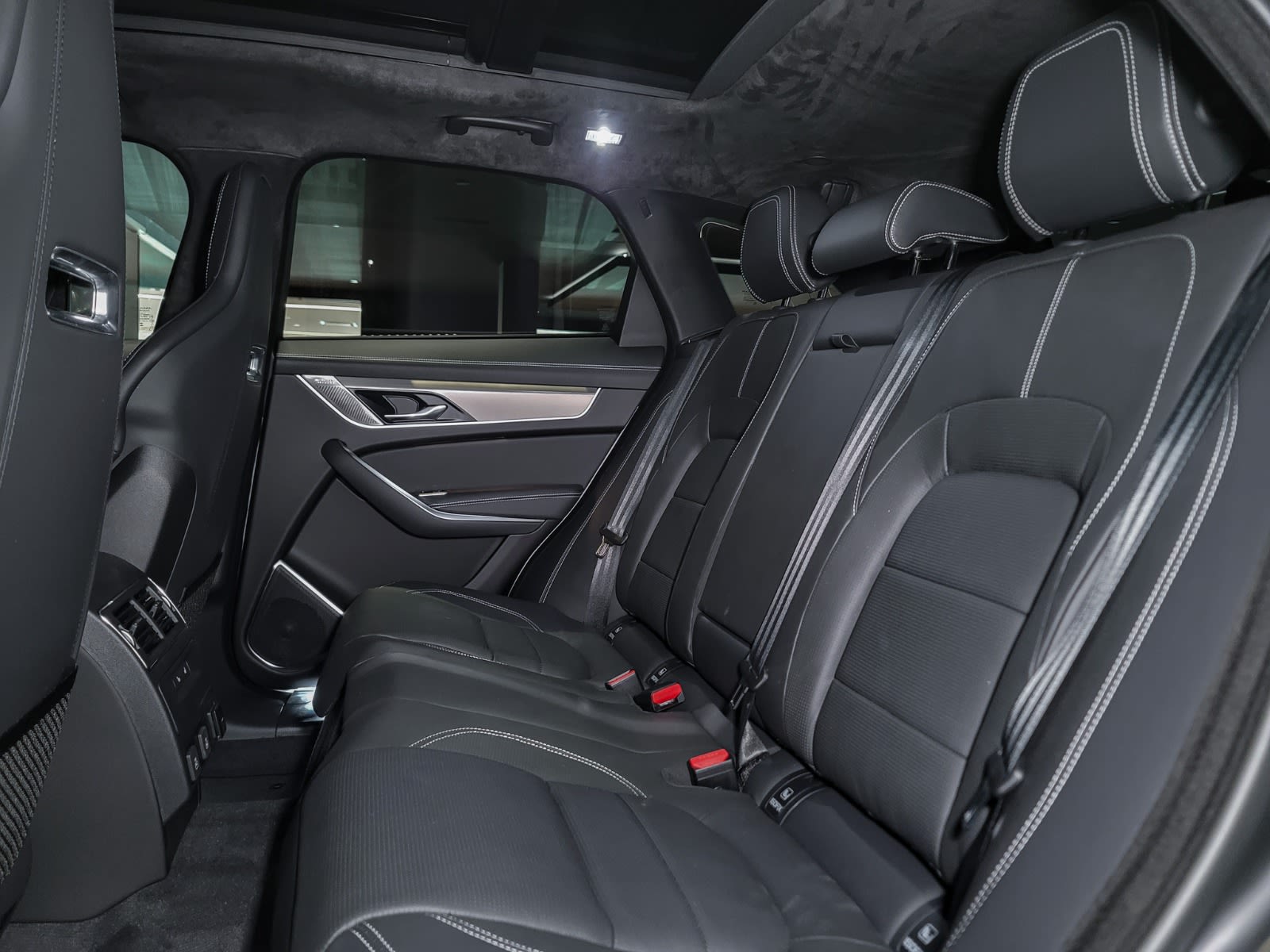 2026 Jaguar F-PACE P250 R-Dynamic S, Vancouver, Cash
