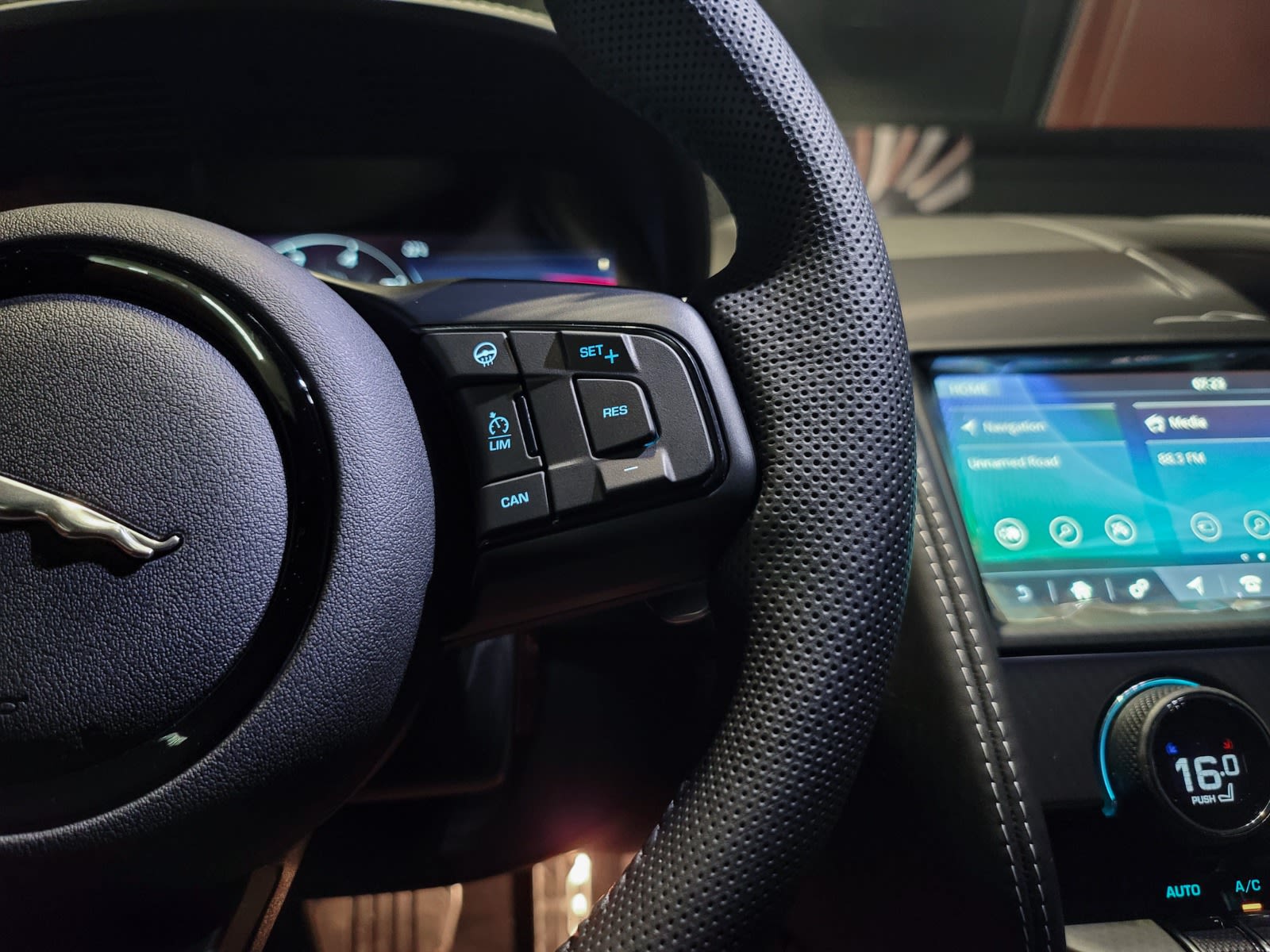 2024 Jaguar F-TYPE R75, Vancouver, Cash