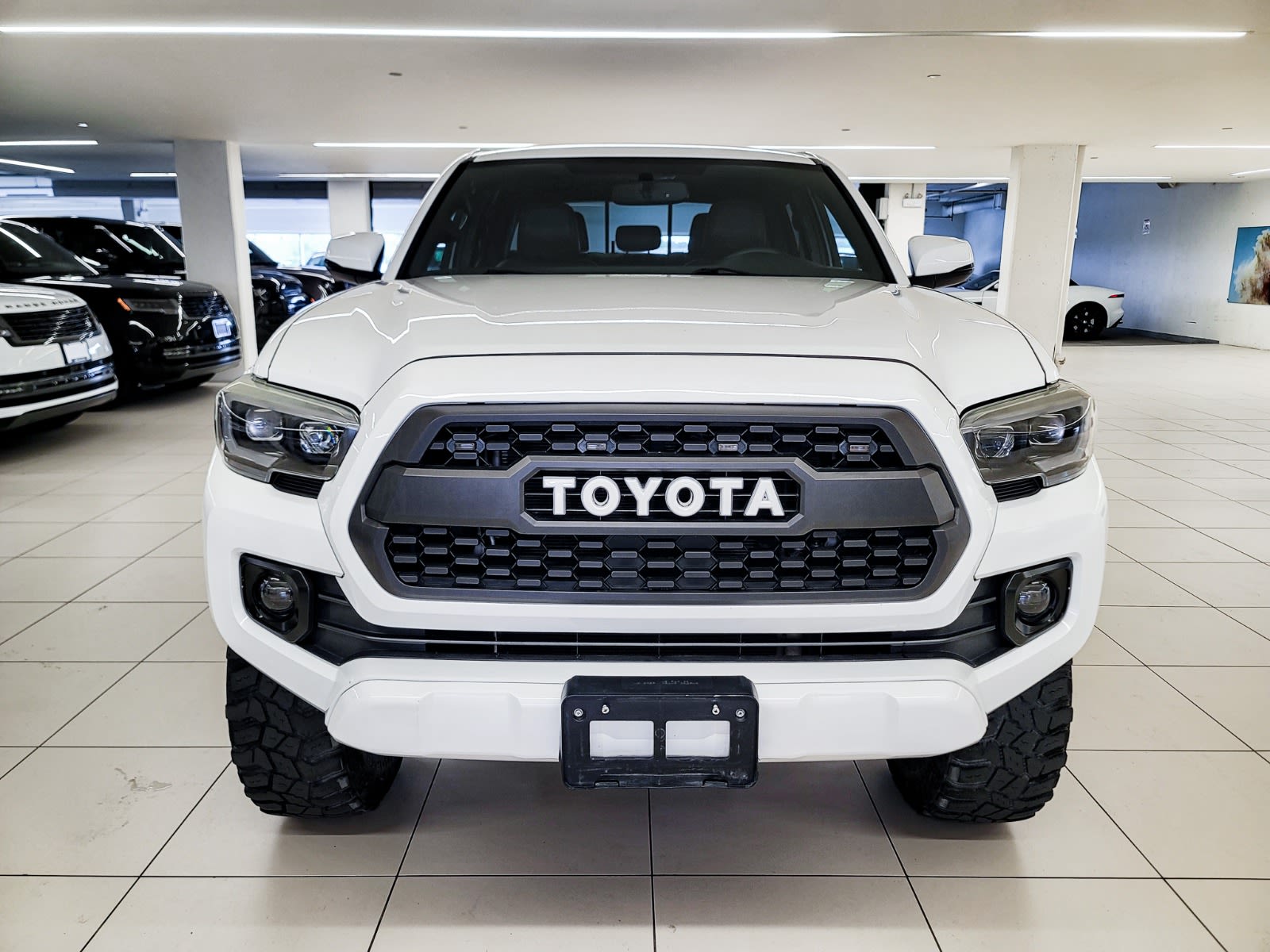 2017 Toyota Tacoma Limited, Vancouver, Cash
