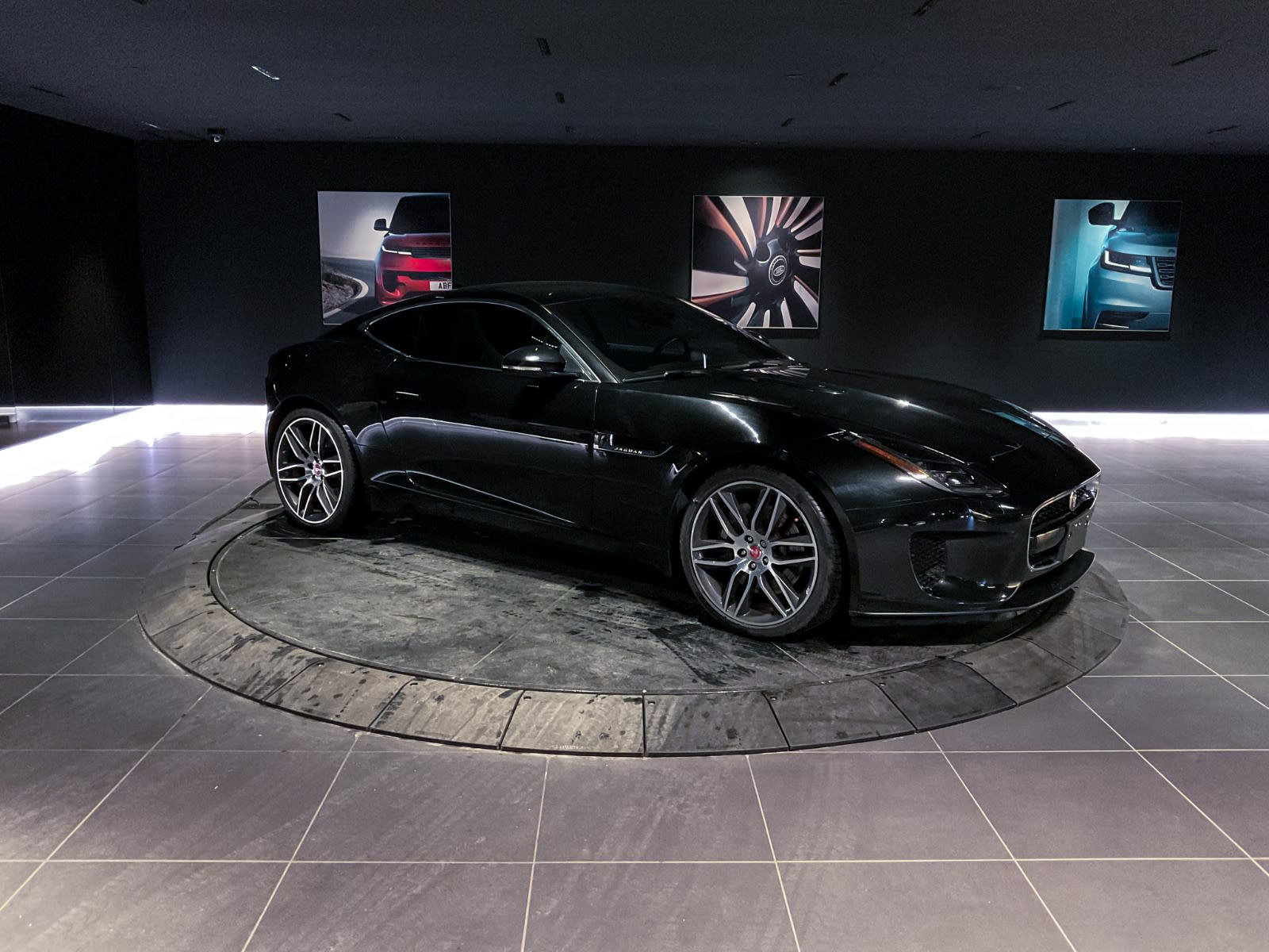 2018 Jaguar F-TYPE 296HP, Vancouver, Cash
