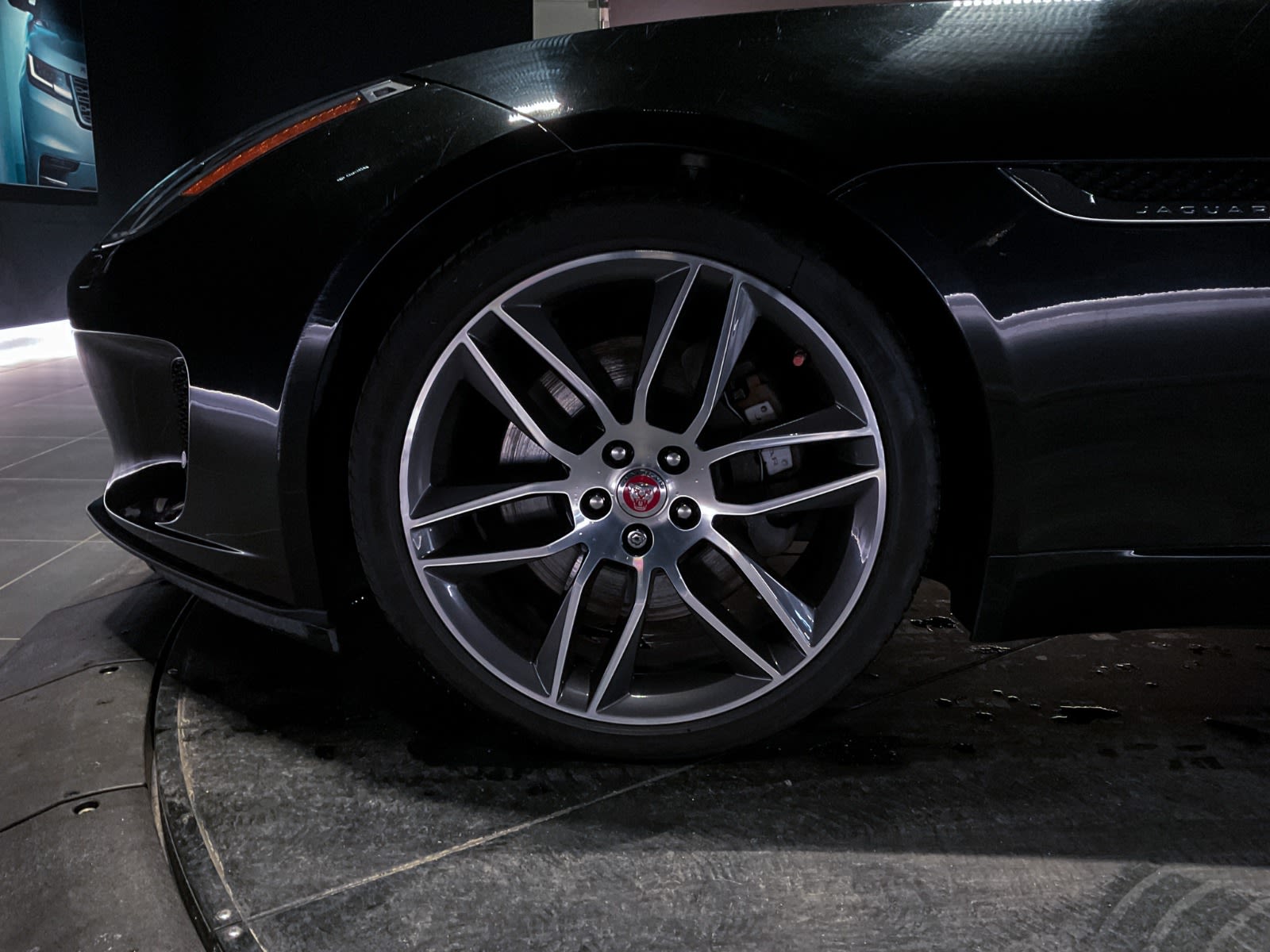 2018 Jaguar F-TYPE 296HP, Vancouver, Cash